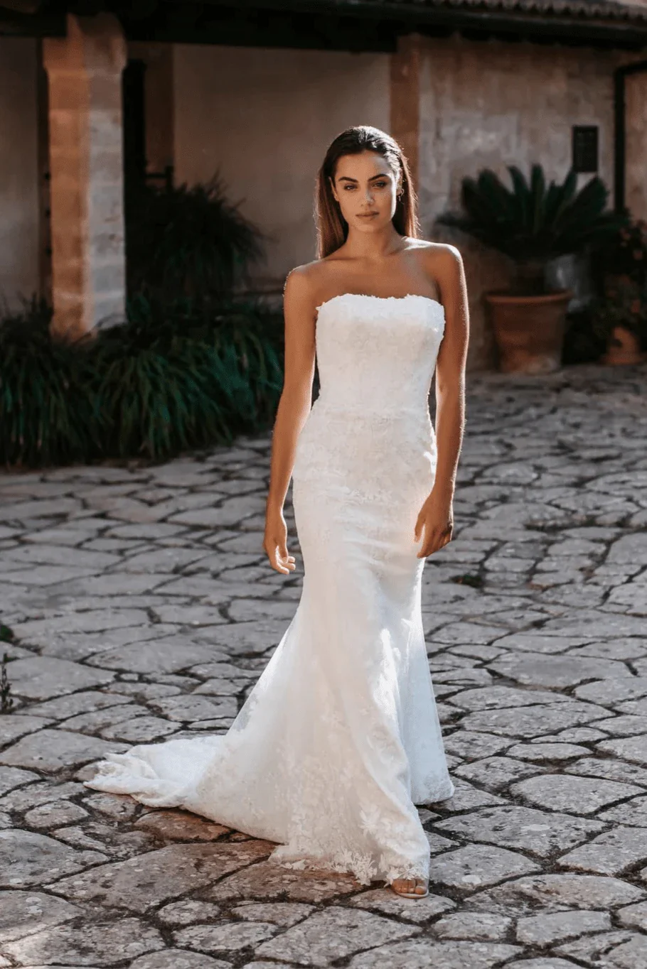 Abella E213 - Size 10