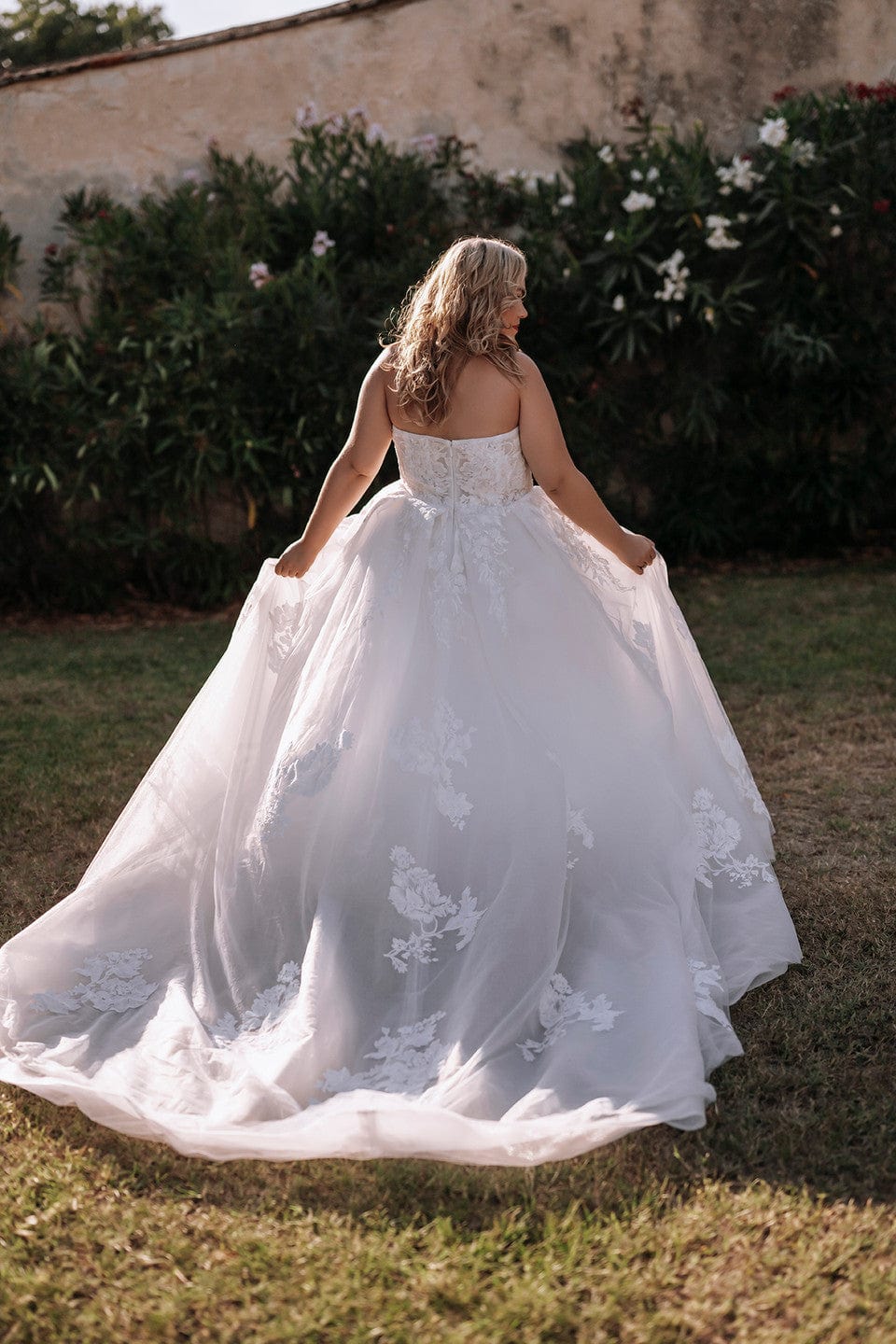 Abella E262 - Size 18 - Image 2