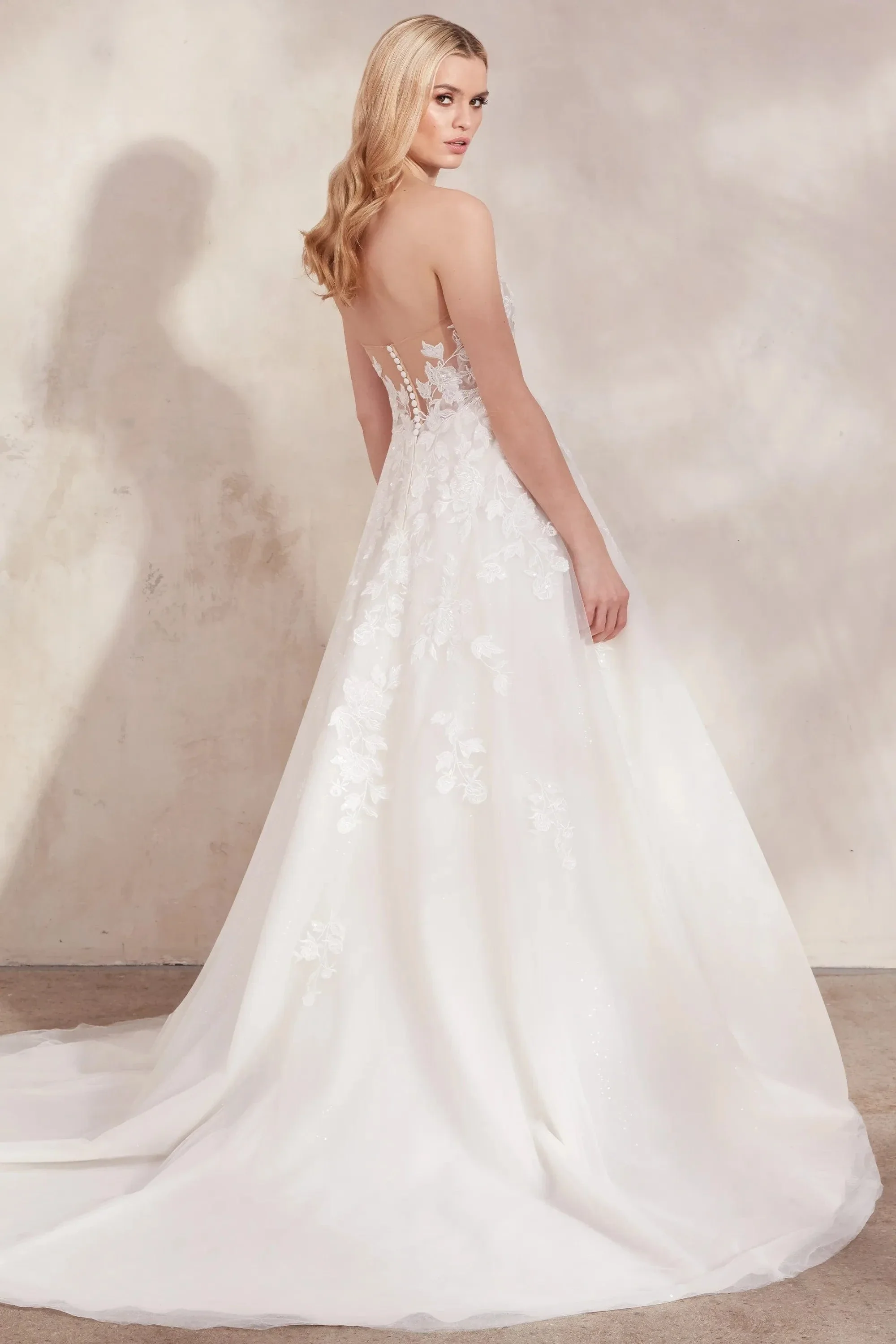 Adore by Justin Alexander Llona 11276 - Size 16 - Image 2