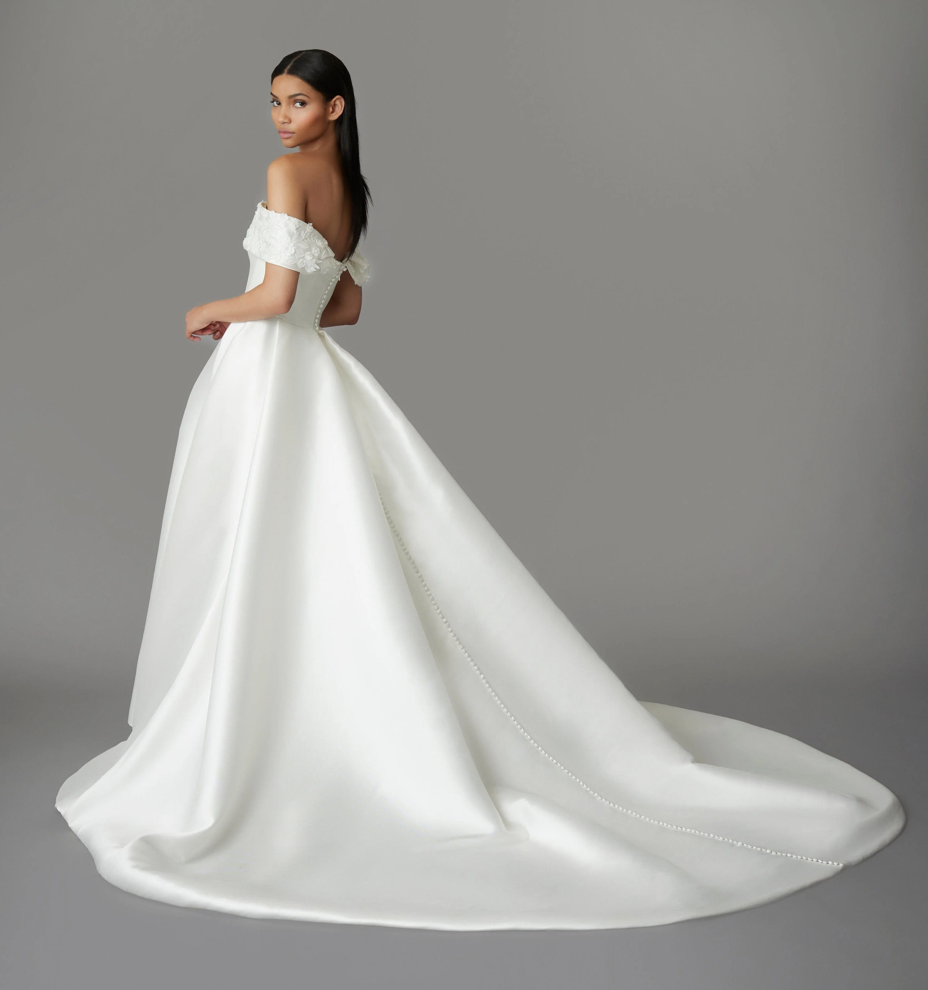 Allison Webb Sheridan - Size 22 - Image 3