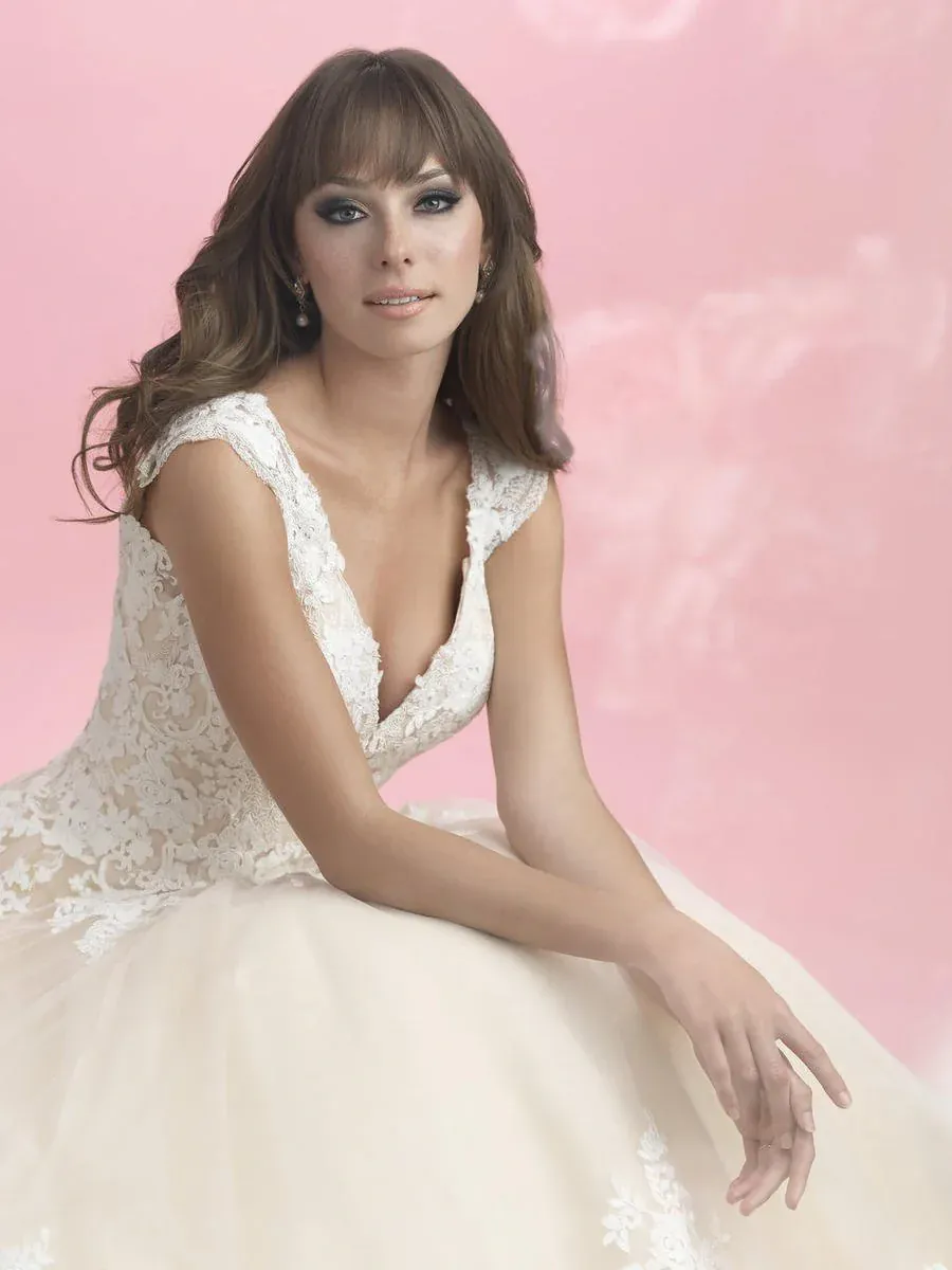 Allure 3061 - Size 18 - Image 3