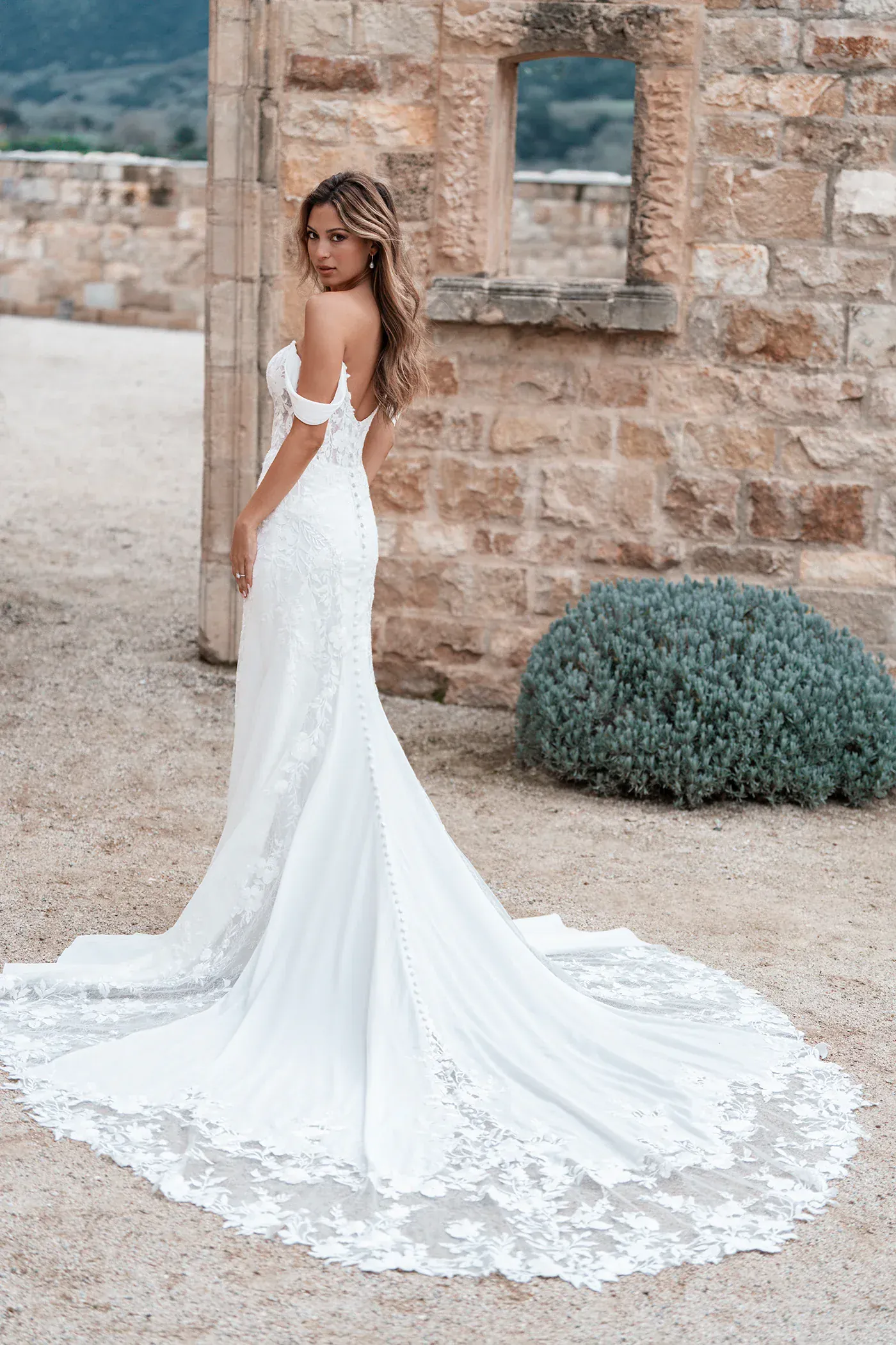 Allure A1263 - Size 16 - Image 2