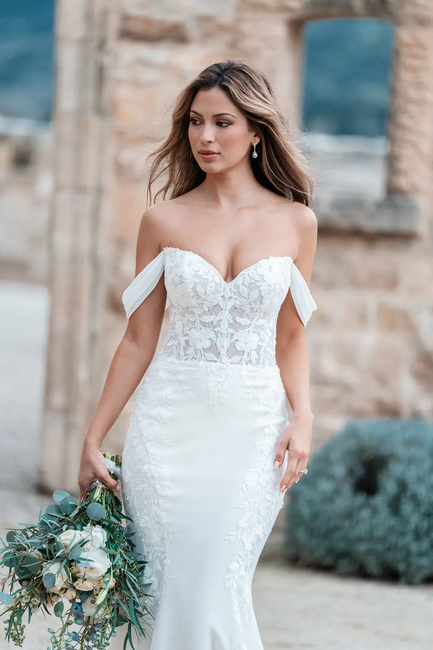 Allure A1263 - Size 16 - Image 3