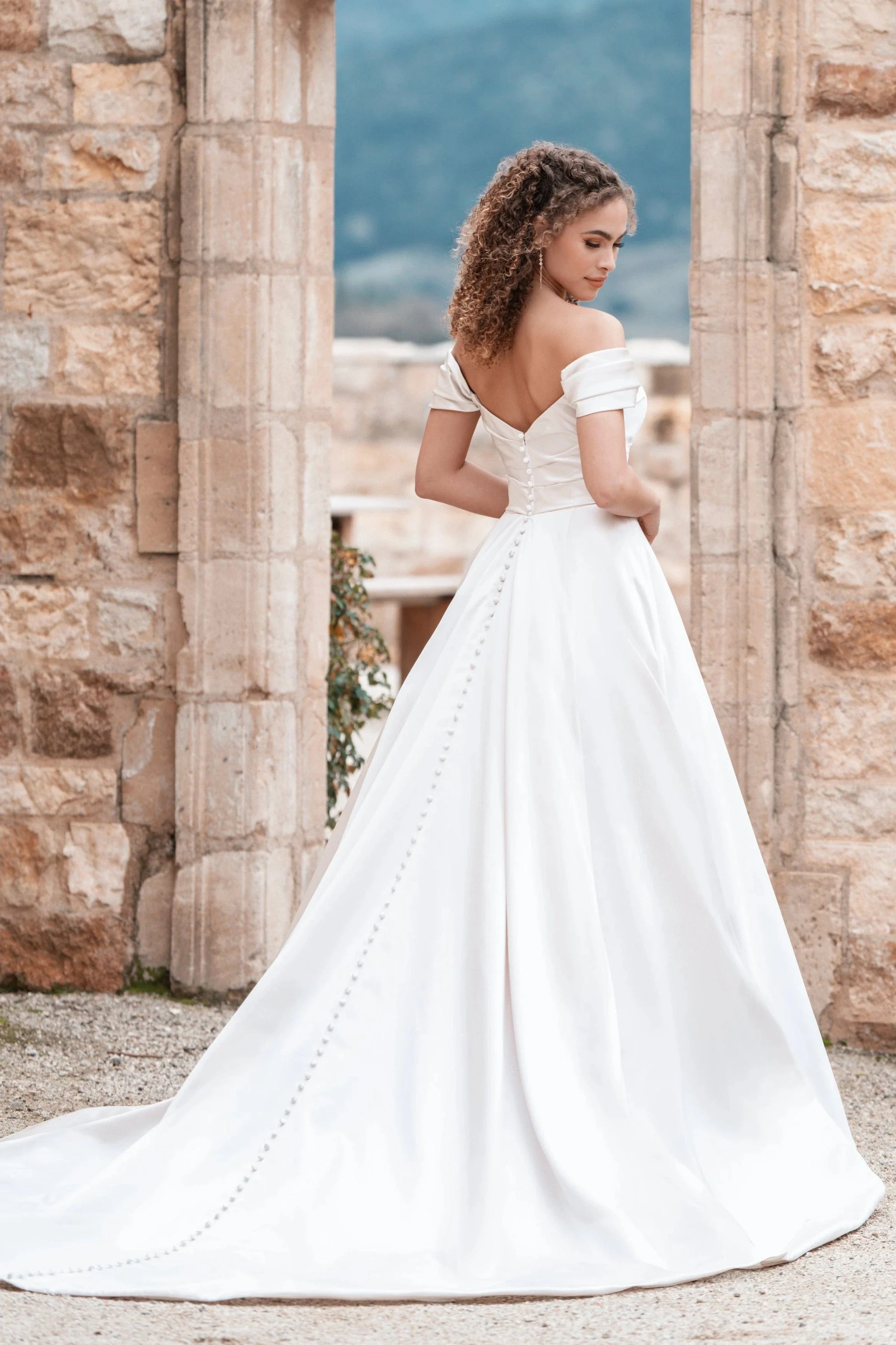 Allure A1265 - Size 22 - Image 2
