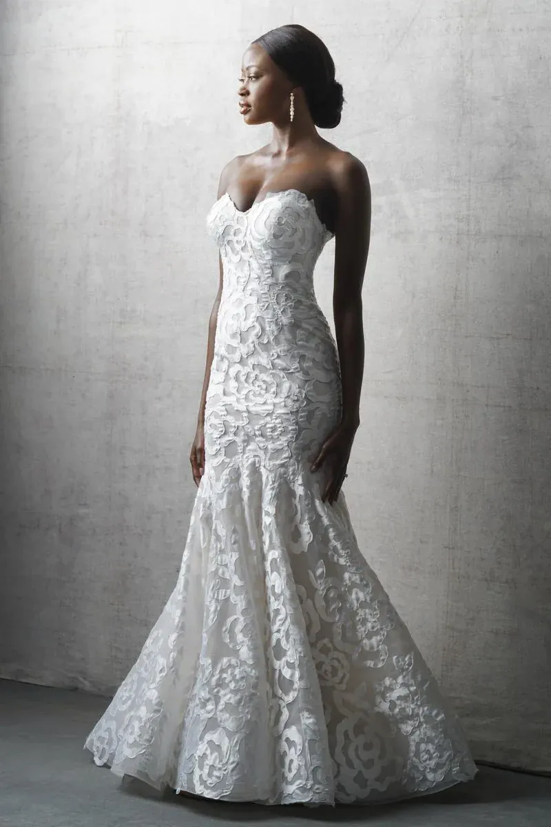 Allure C742 - Size 12