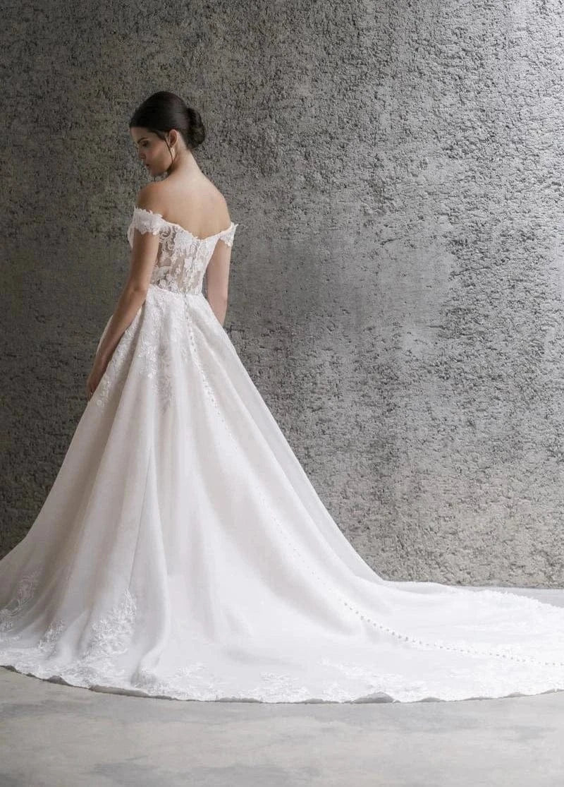 Allure Couture C687 - Size 18 - Image 2