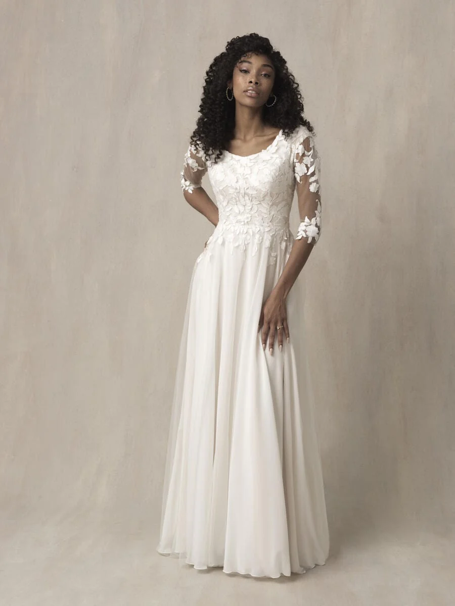 Allure M675 - Size 22