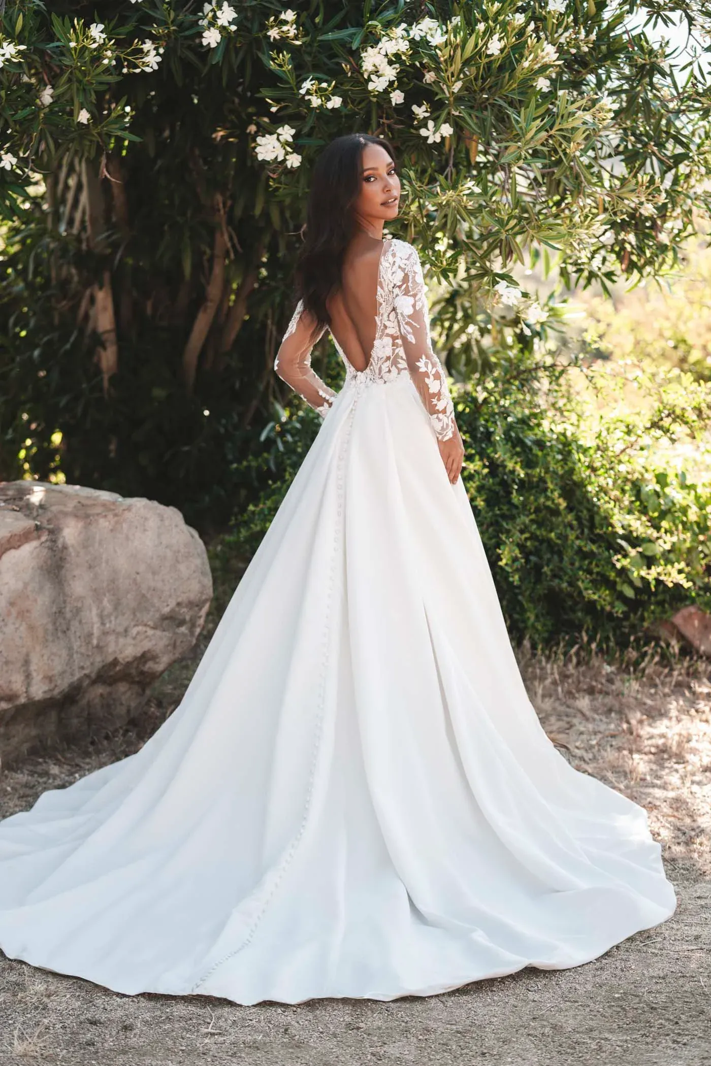 Allure Romance R3713 - Size 14 - Image 2