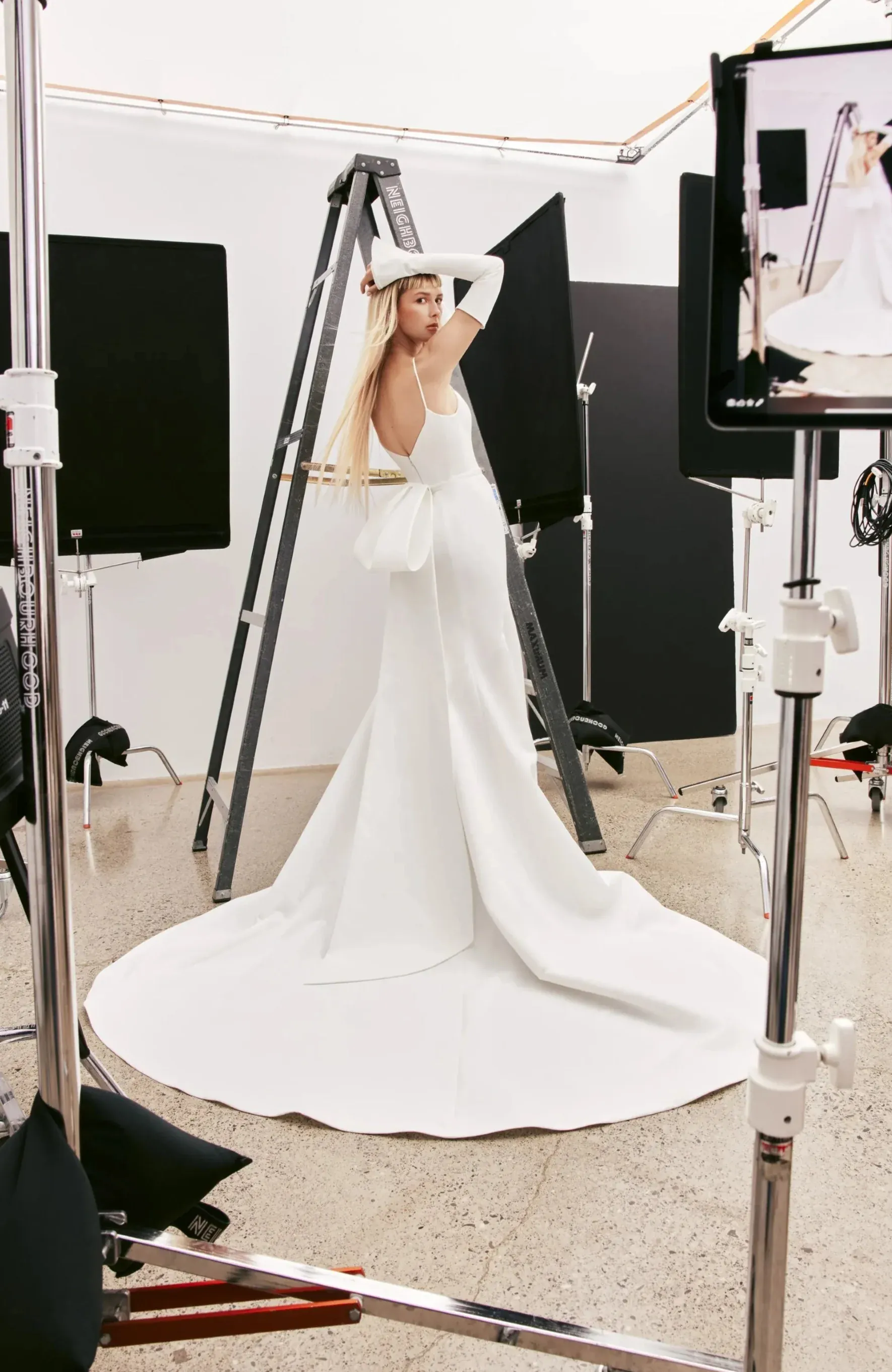 Alyne Bronte - Size 4 - Image 3
