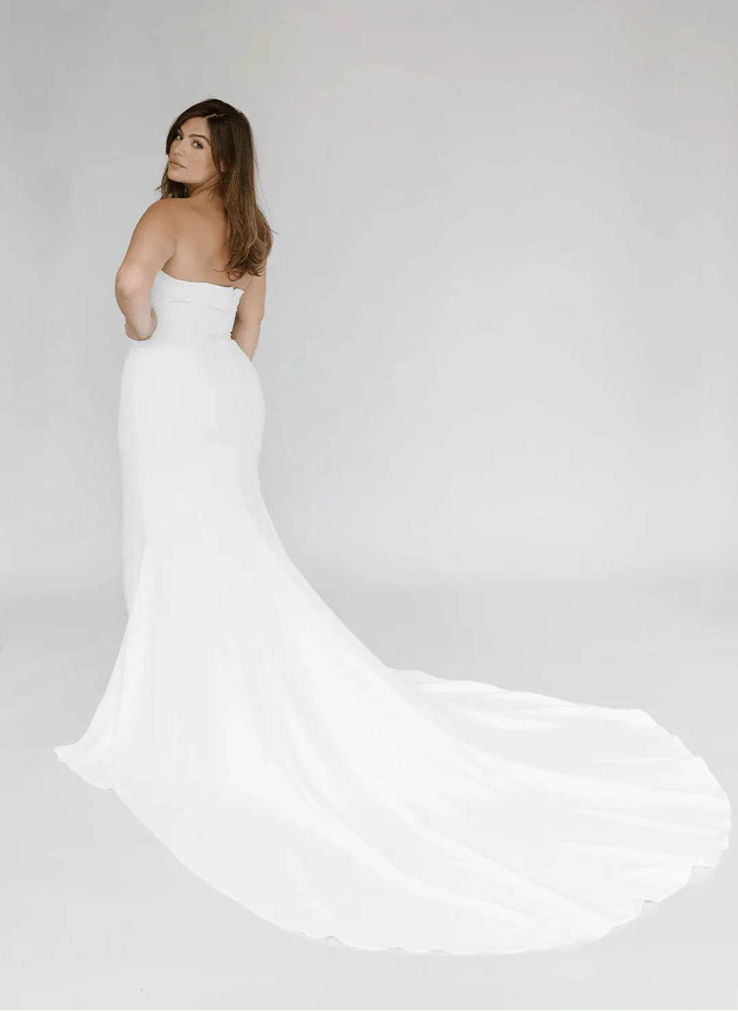 Alyssa Kristin Liv - Size 20 - Image 2