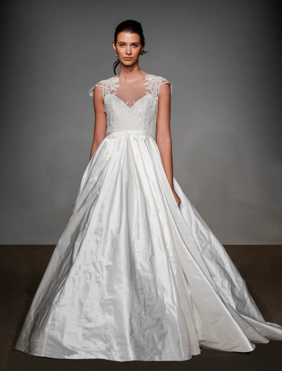 Anna Maier Renee - Size 8