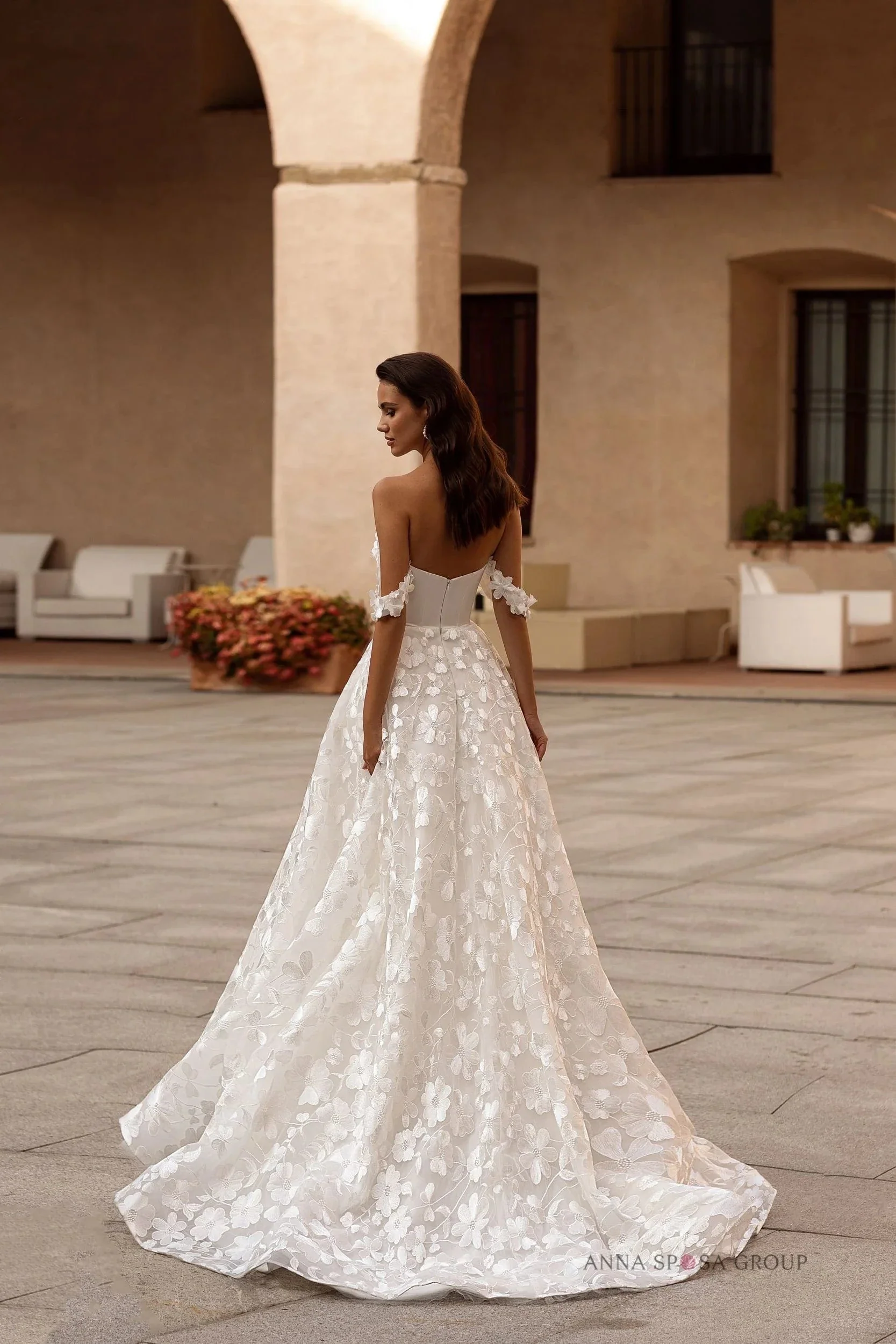 Anna Sposa Reese - Size 12 - Image 3