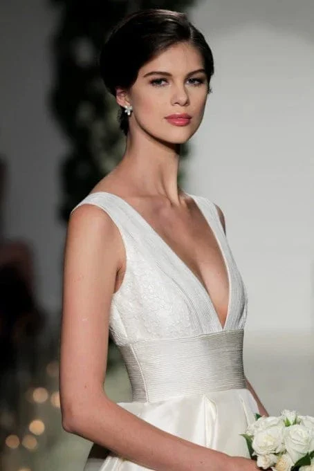 Anne Barge Langham - Size 8 - Image 2