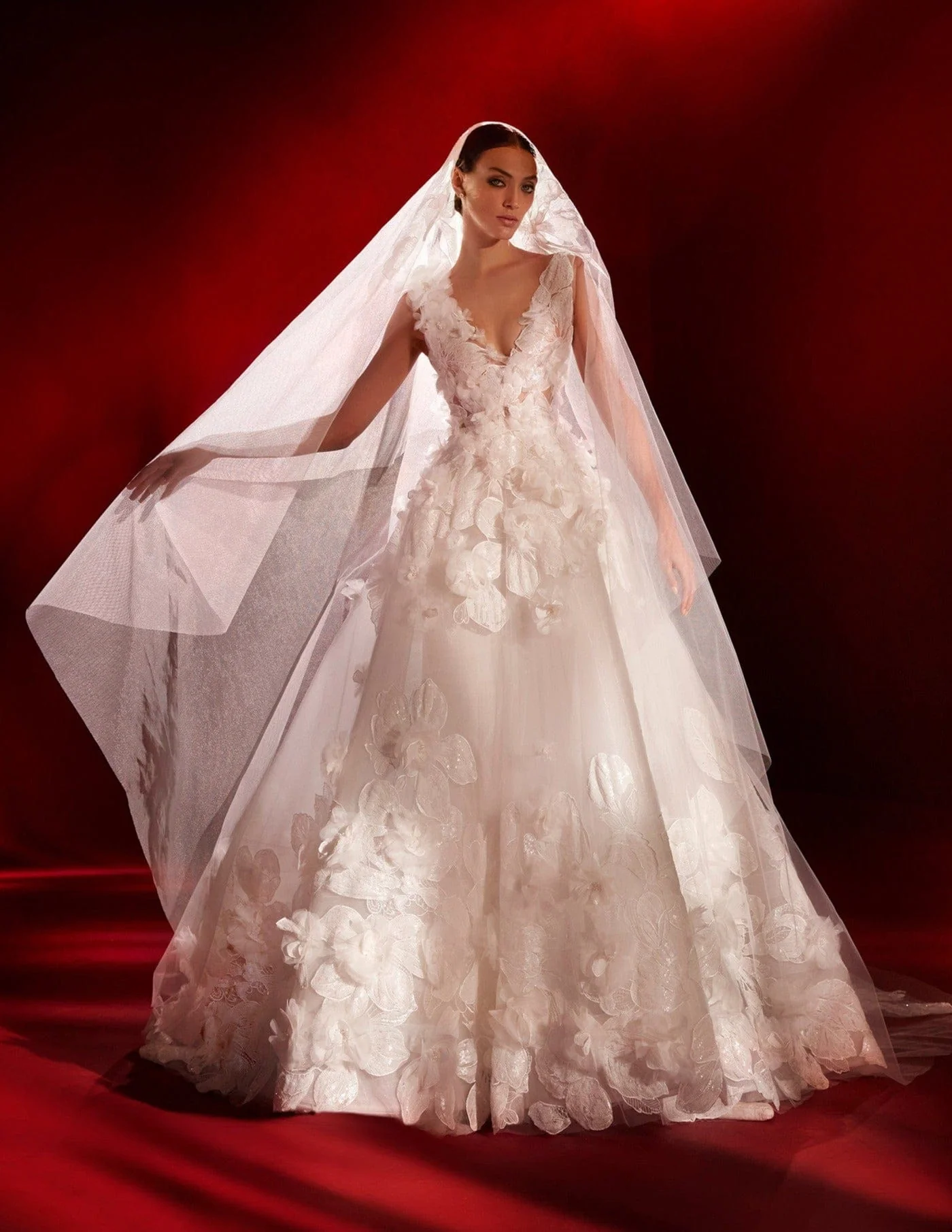 Atelier Pronovias Savoy - Size 12