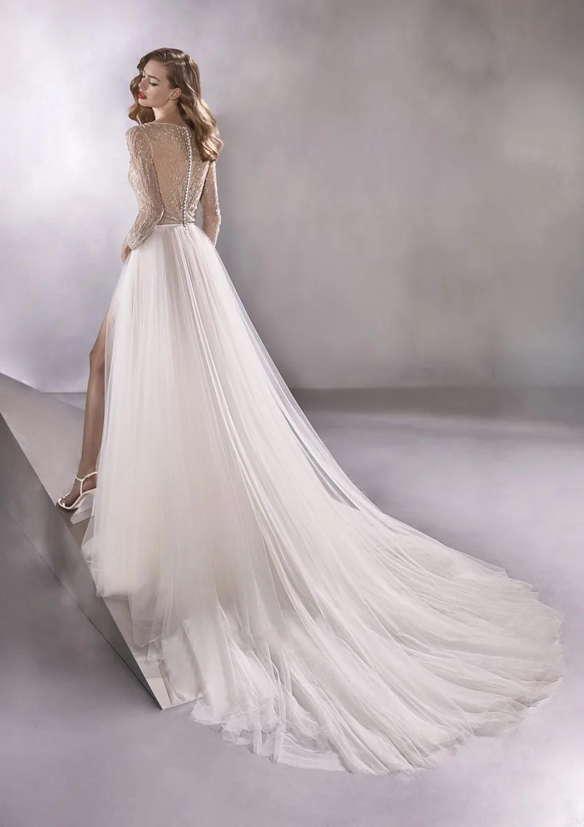 Atelier Pronovias Wandering - Size 8 - Image 2