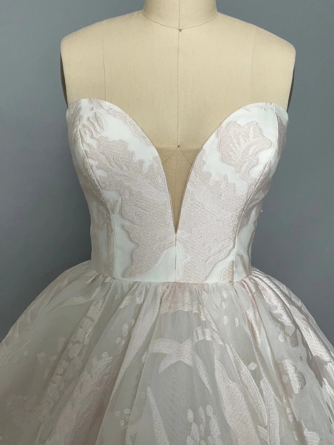 Badgley Mischka Carrington - Size 8 - Image 5