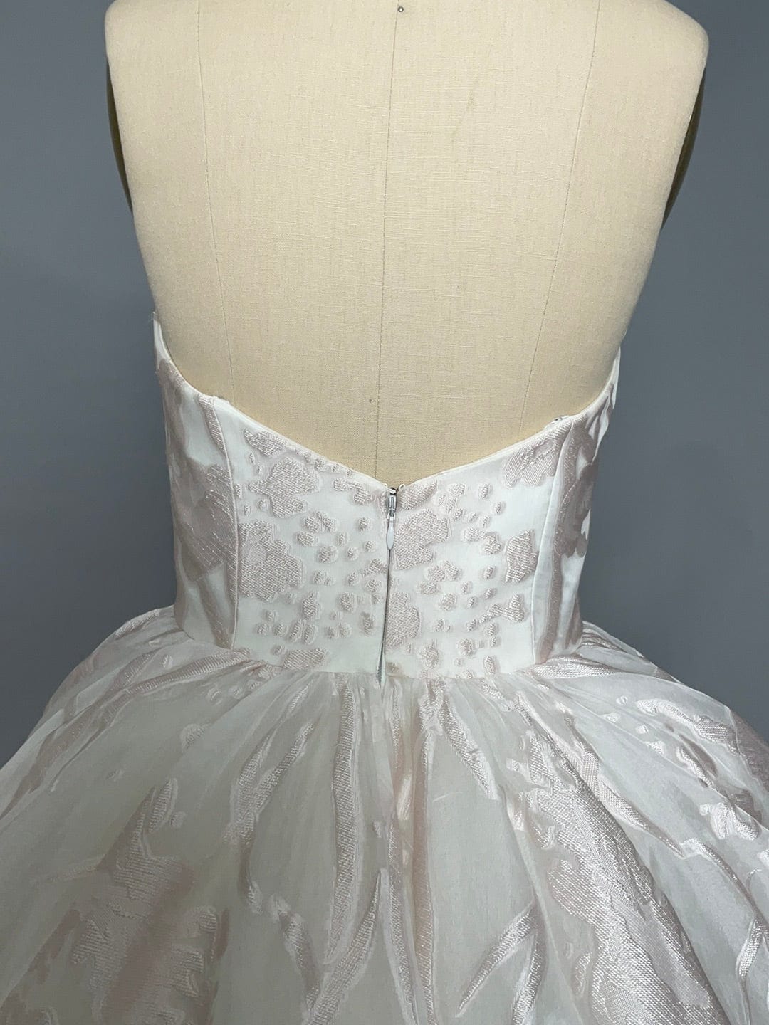 Badgley Mischka Carrington - Size 8 - Image 6