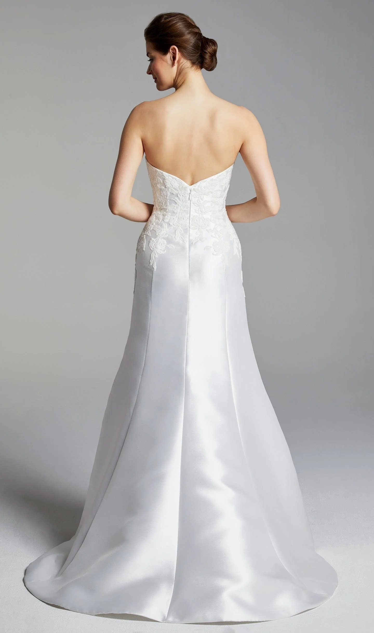 Blue Willow by Anne Barge Bianca + Overskirt - Size 14 - Image 3