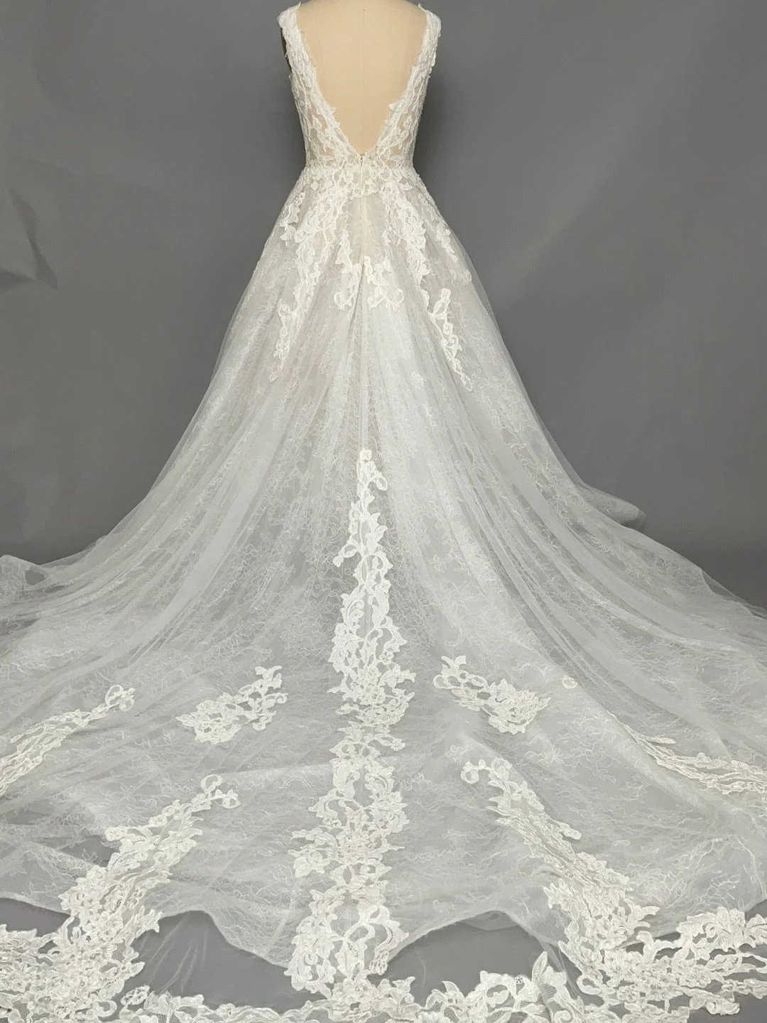 Calla Blanche Hermione - Size 12 - Image 4