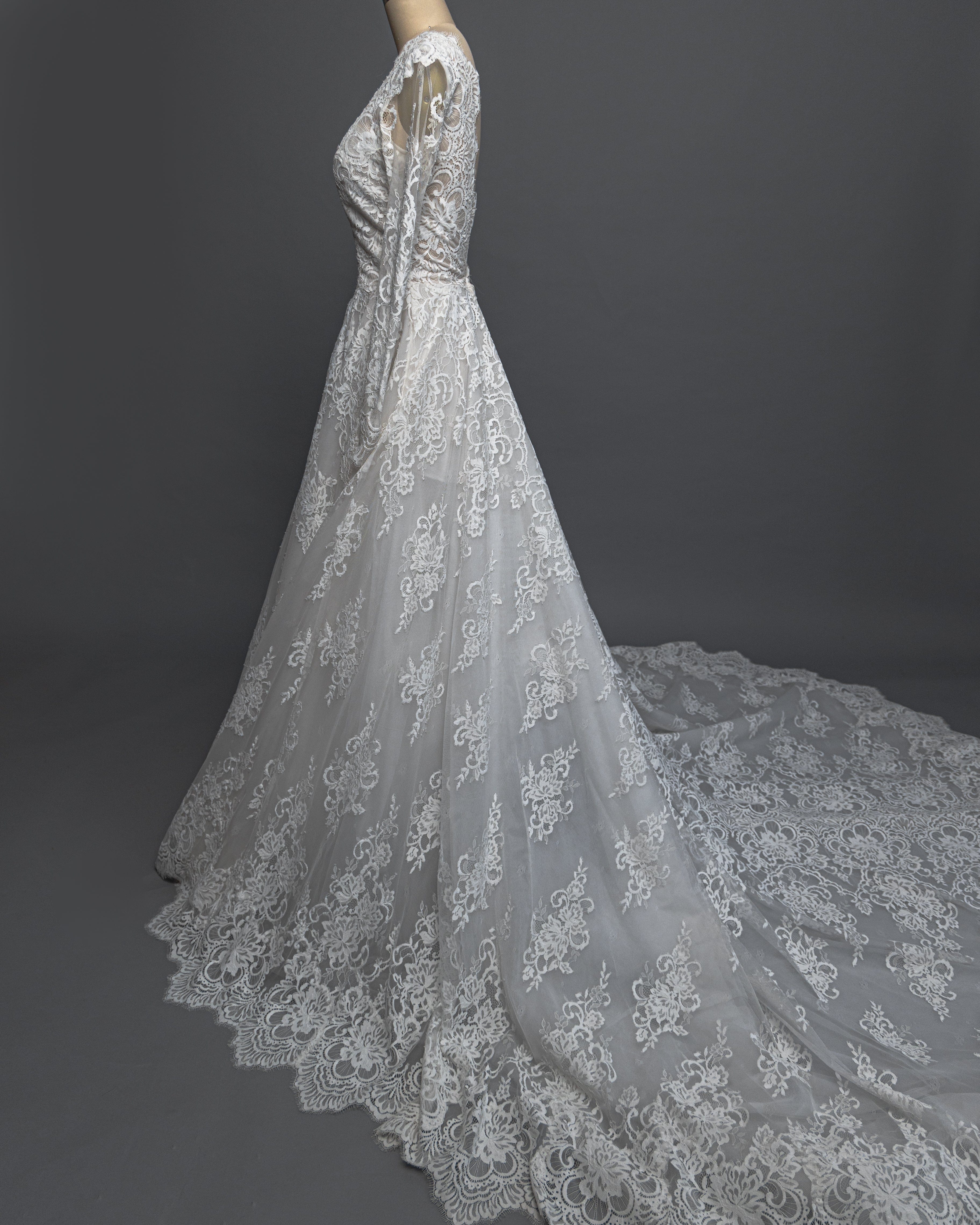 Calla Blanche Raven - Size 8 - Image 5