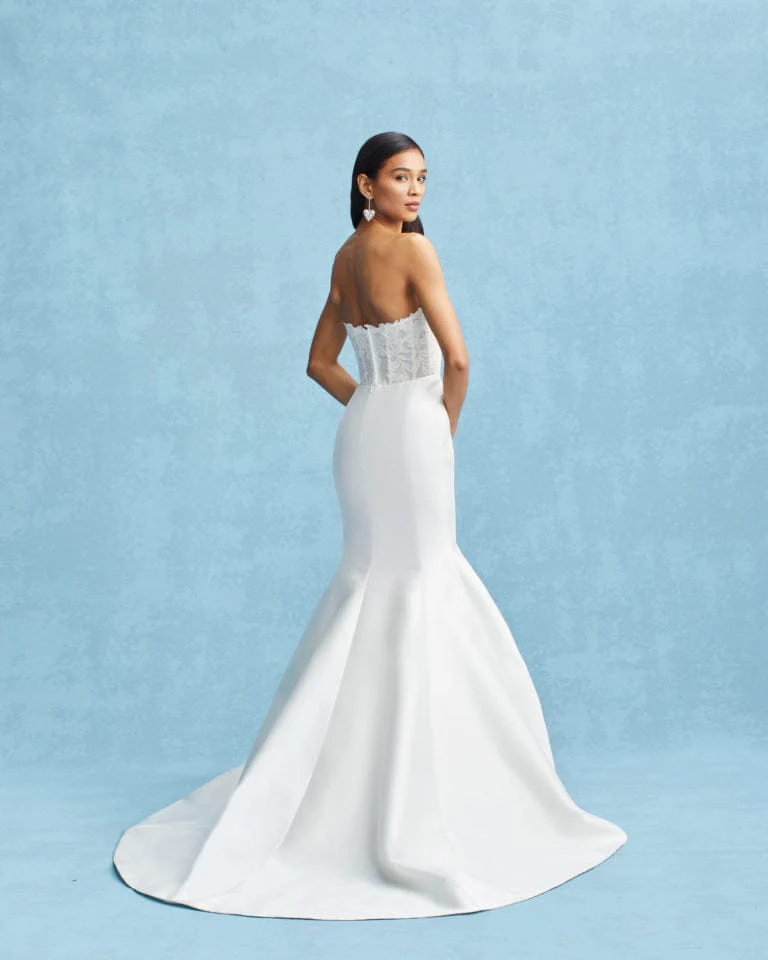 Carolina Herrera Ramona - Size 12 - Image 2