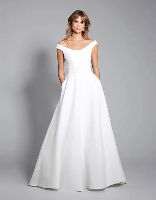 Caroline Castigliano Soprano - Size 15