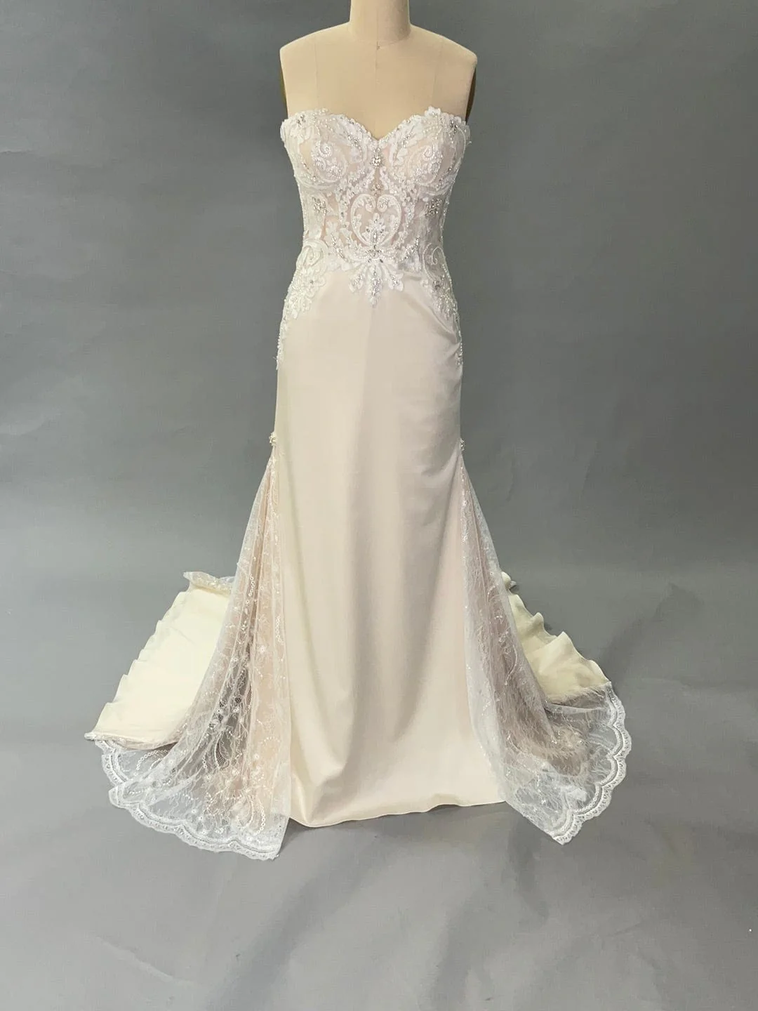 Casablanca BL224 - Size 10 - Image 3