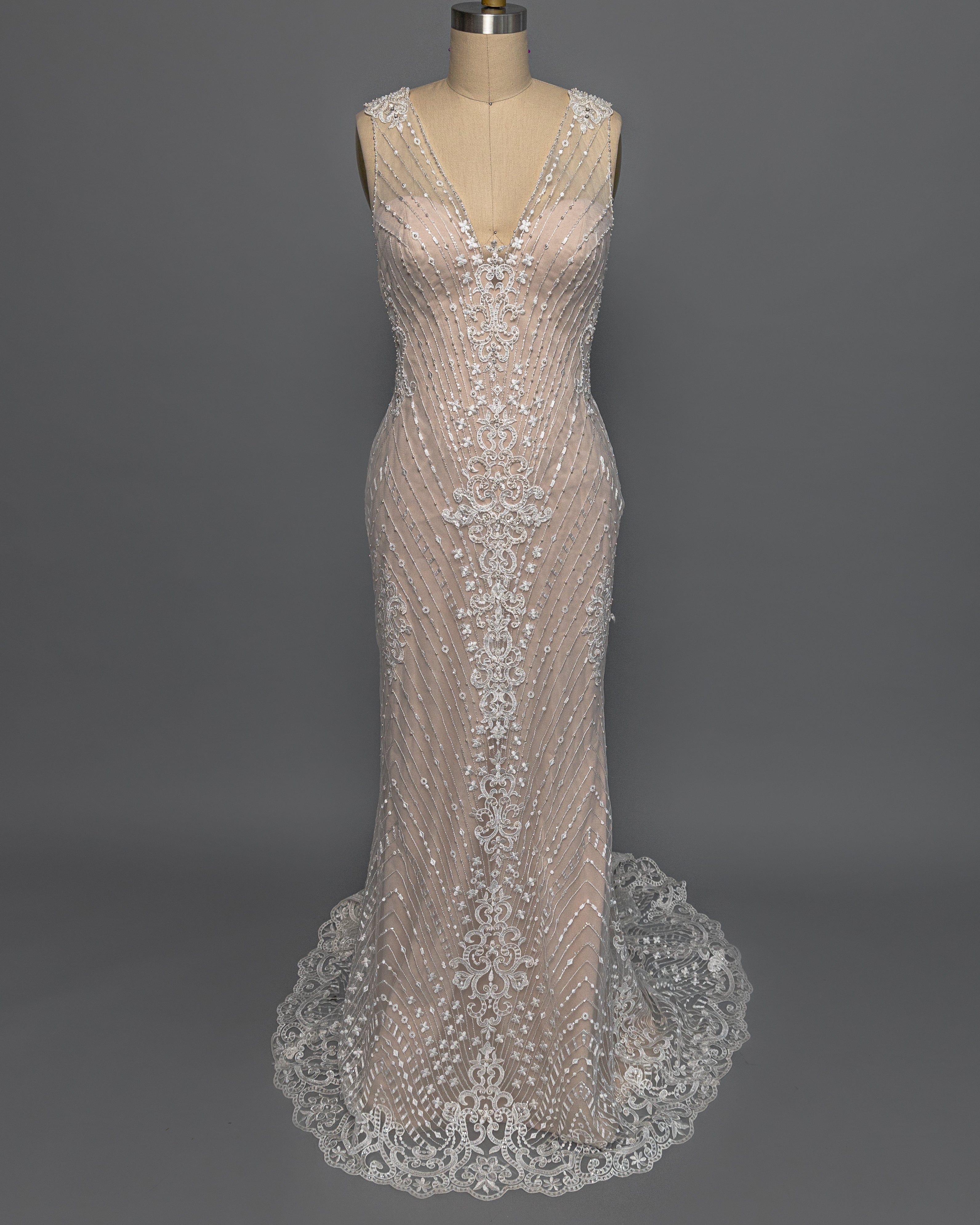 Chic Nostalgia Maven - Size 6 - Image 3