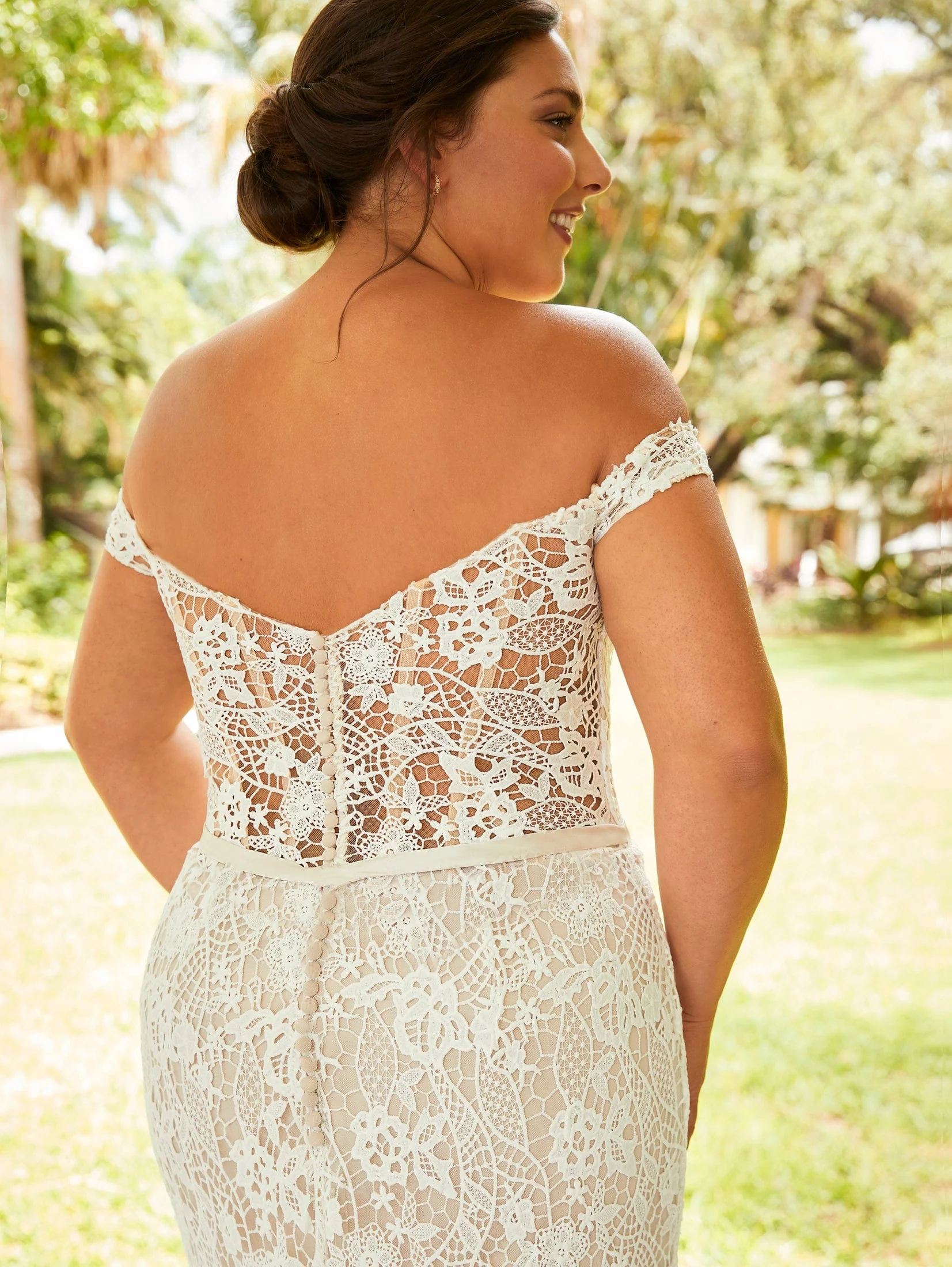 Christina Wu Love 29400 - Size 22W - Image 3