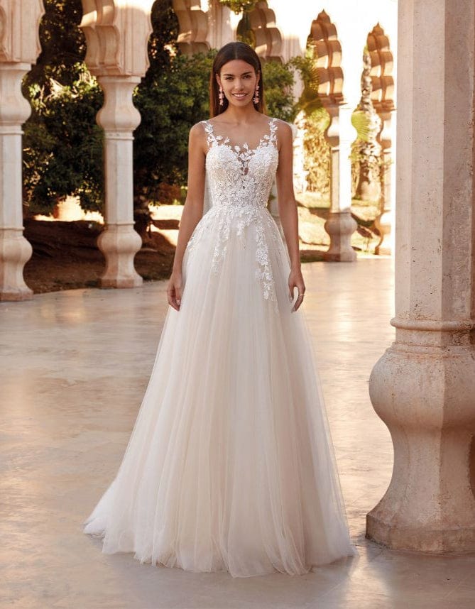 Demetrios 1080 - Size 10