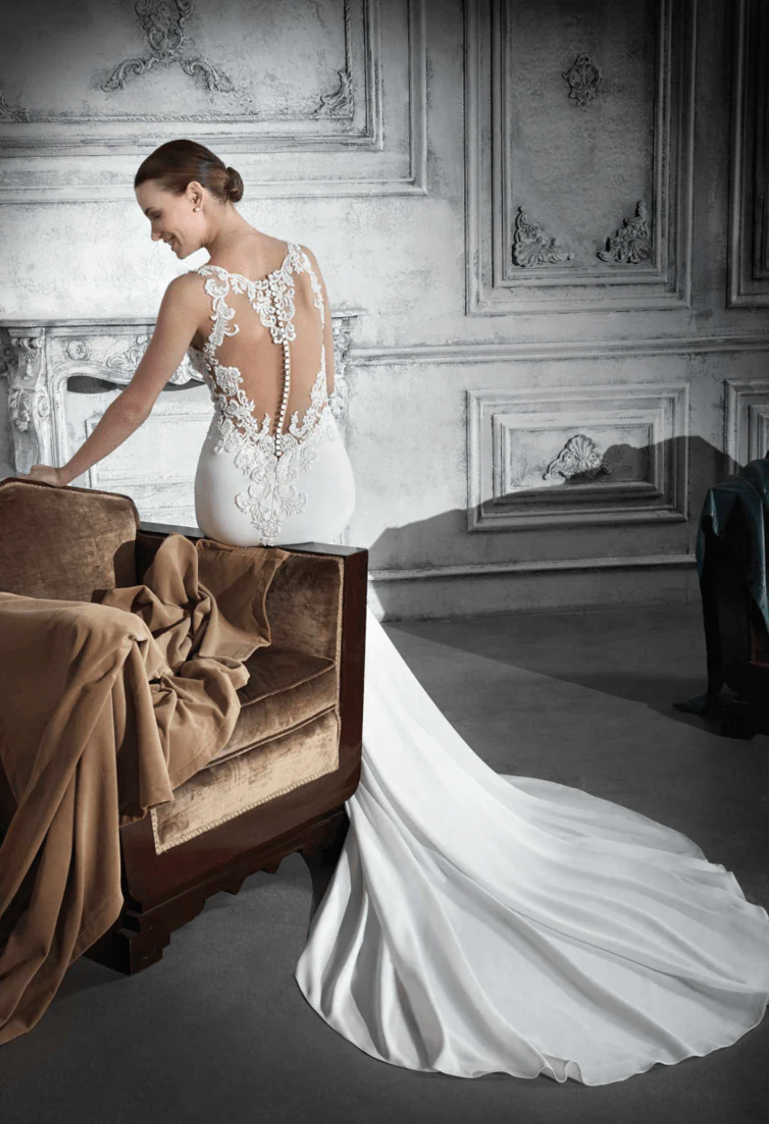 Demetrios 796 - Size 8 - Image 2