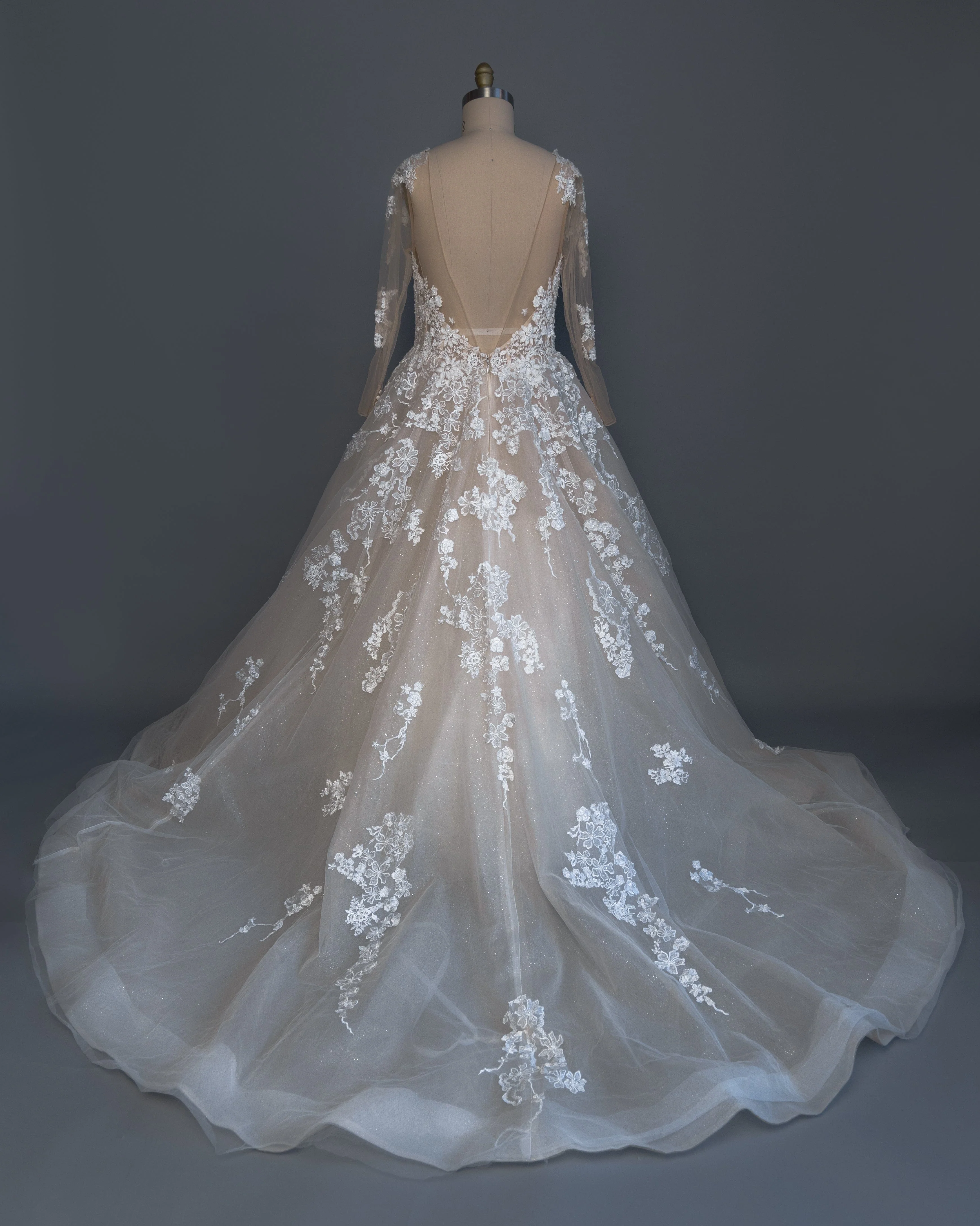 Demetrios 843 - Size 16 - Image 4