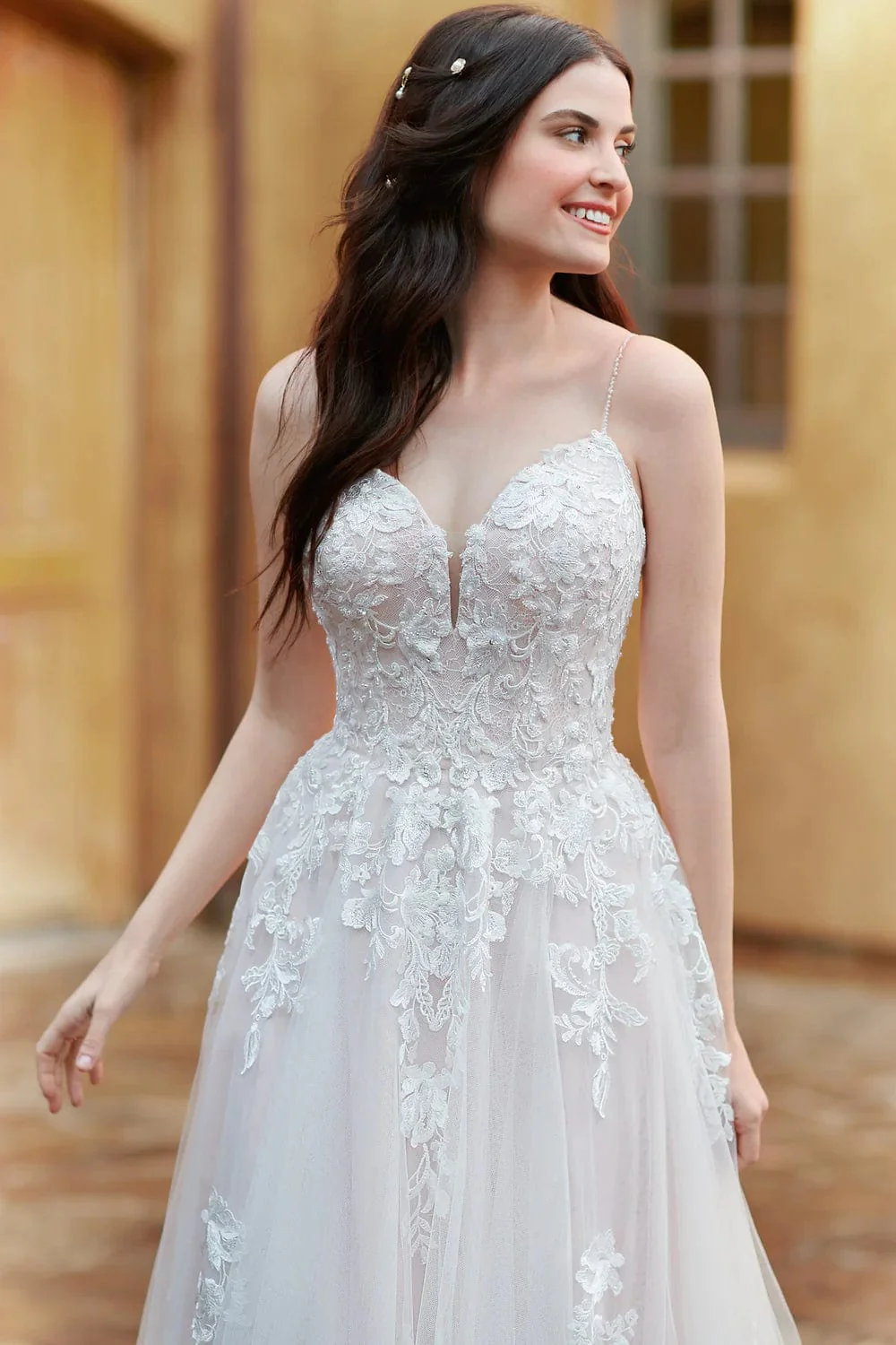 Ella Rosa BE554 - Size 6 - Image 3