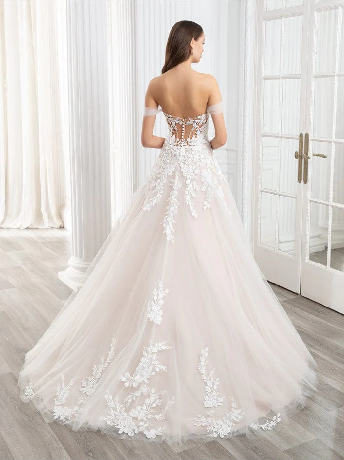 Enzoani Nathalie - Size 14 - Image 2