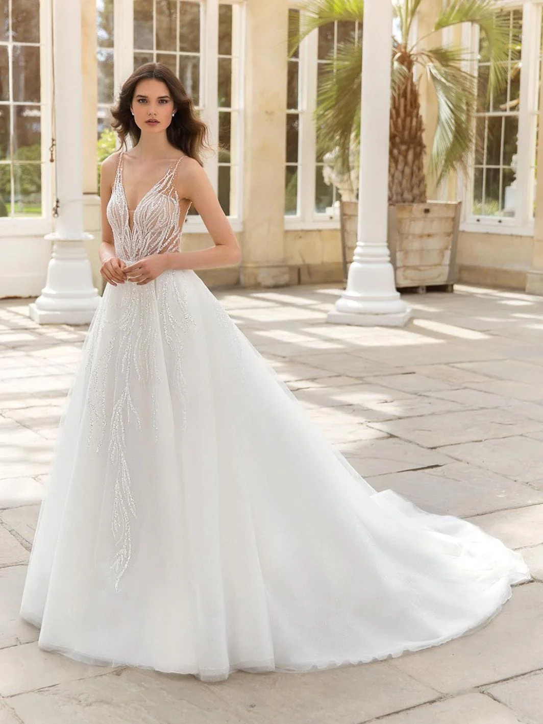 Enzoani Scarlett - Size 10 - Image 4