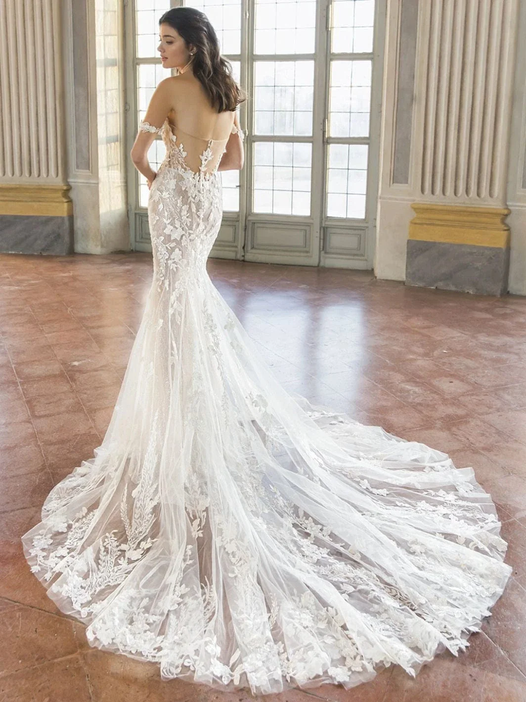 Enzoani Tyra - Size 14 - Image 2