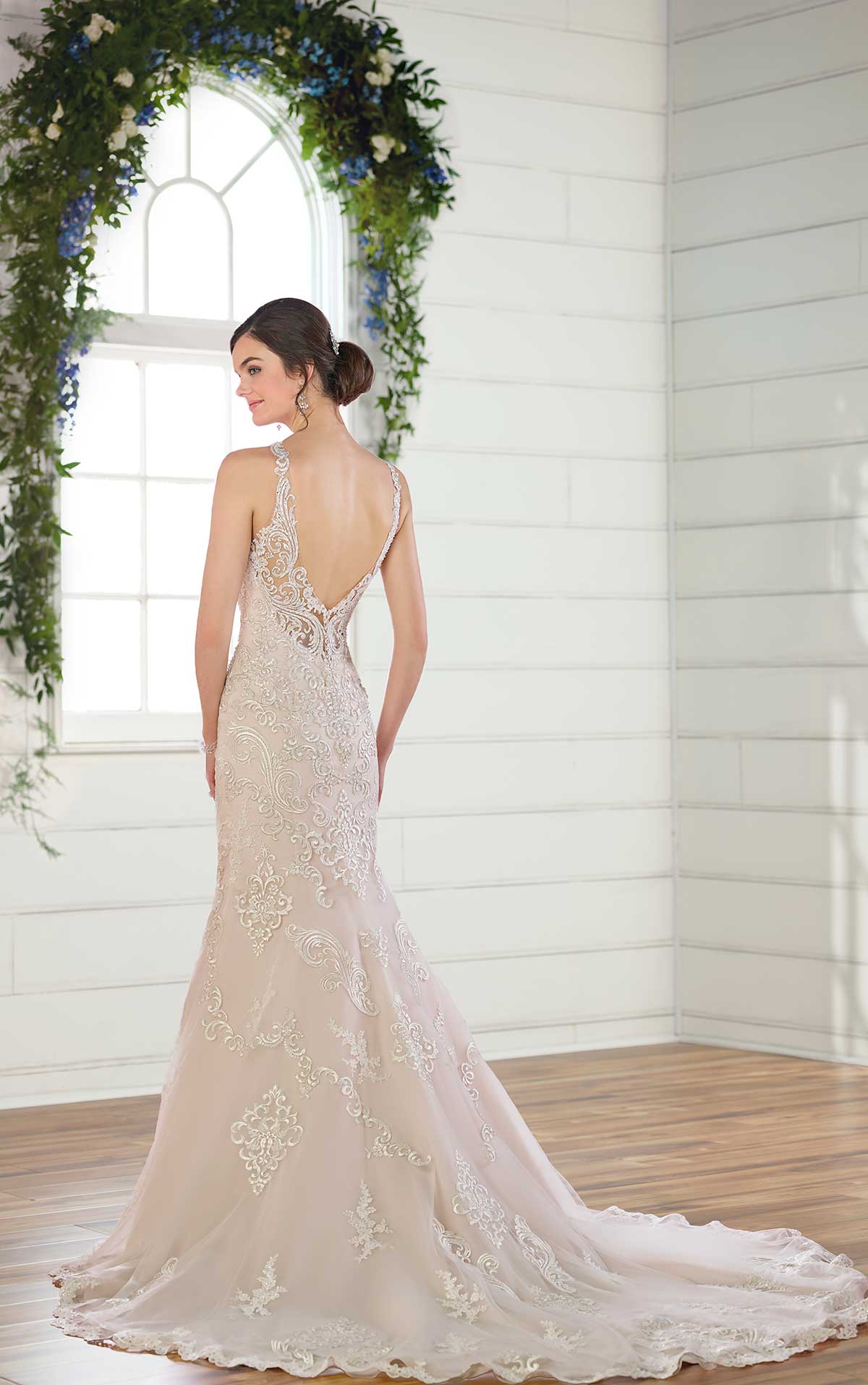 Essense of Australia D2534 - Size 12 - Image 2