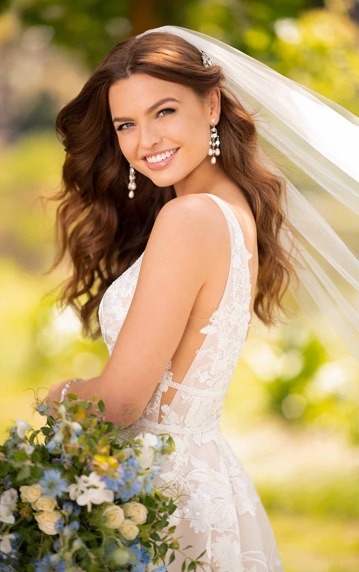 Essense of Australia D2748 - Size 12 - Image 3