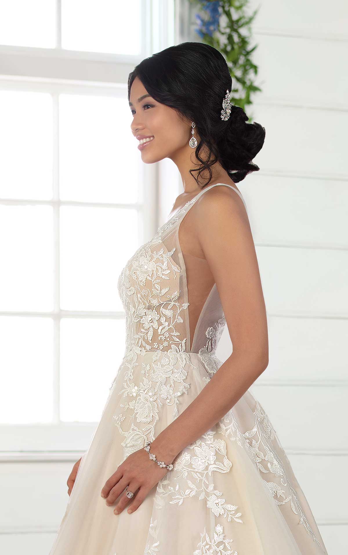 Essense of Australia D2845 - Size 12 - Image 4