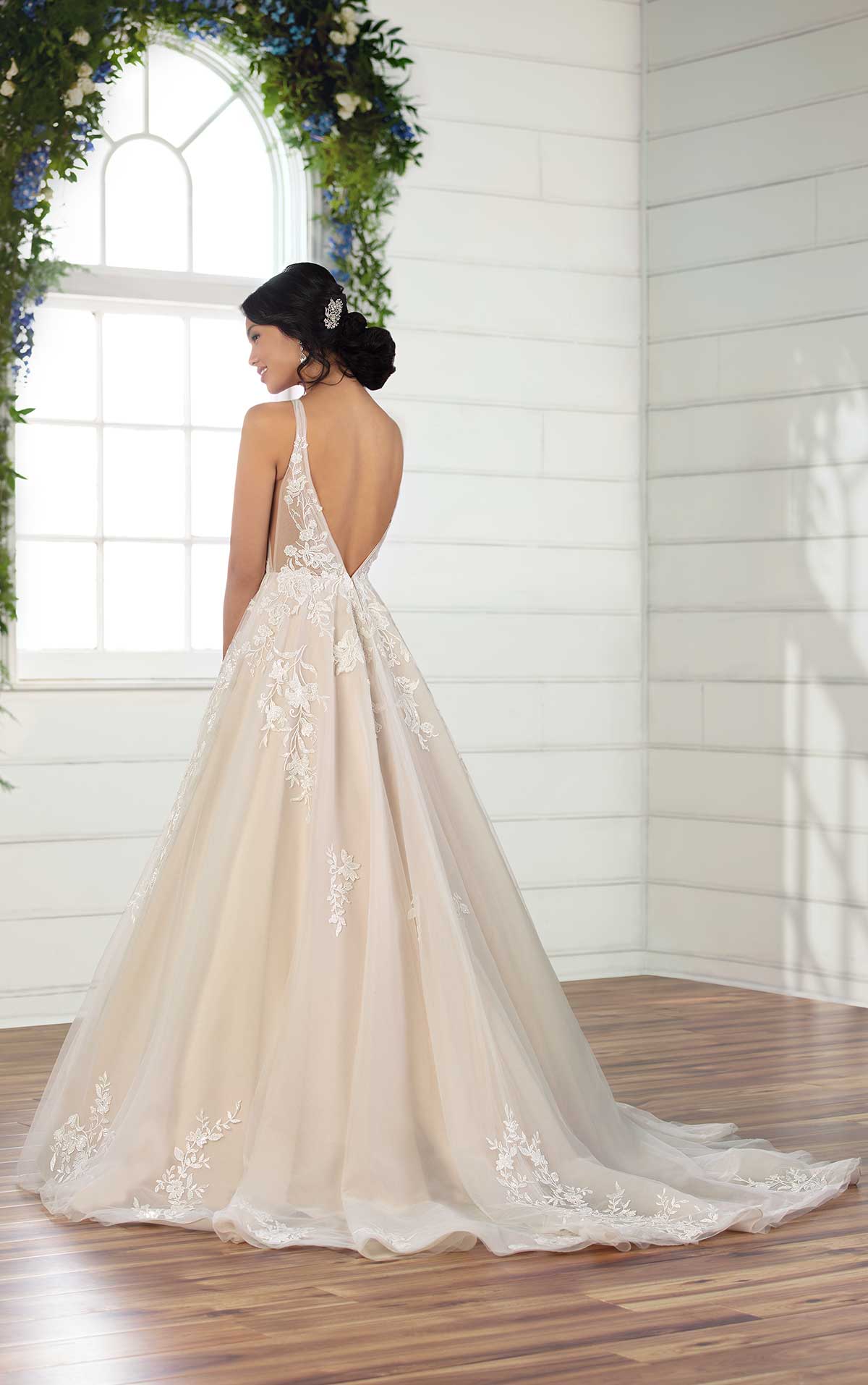 Essense of Australia D2845 - Size 12 - Image 5