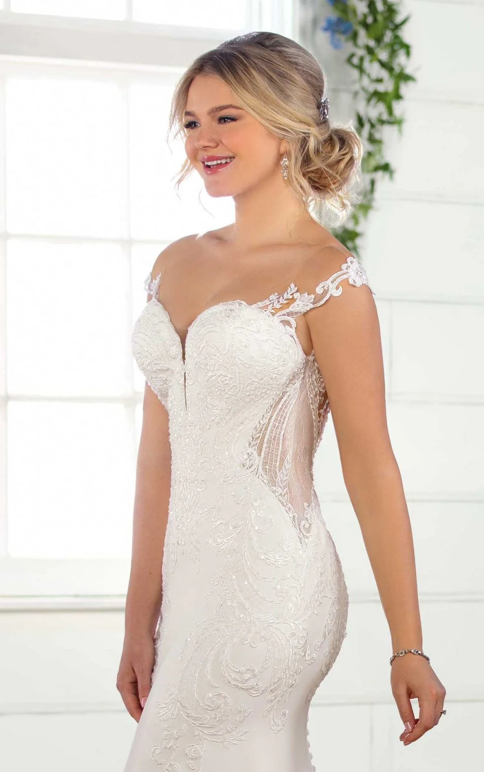 Essense of Australia D2849 - Size 14 - Image 3