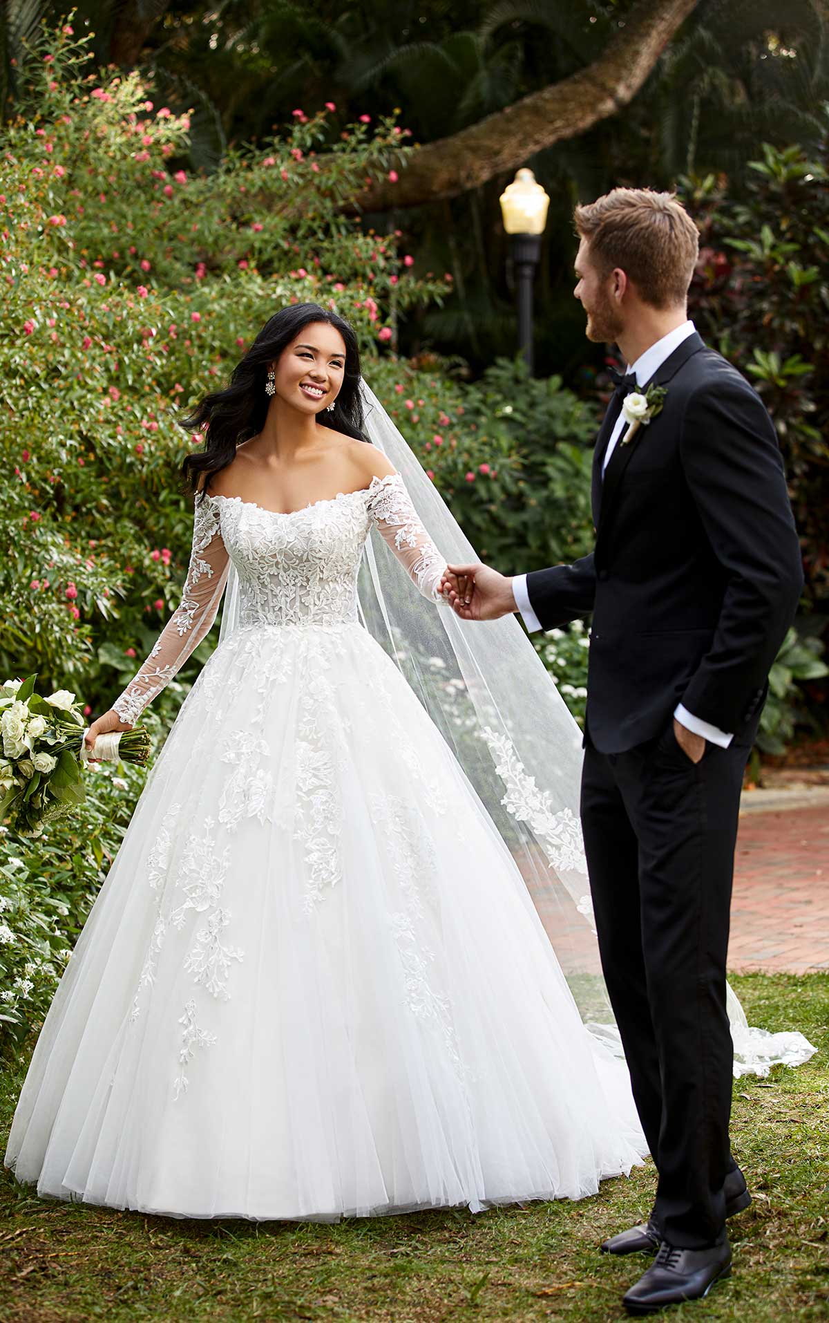 Essense of Australia D3183 - Size 20