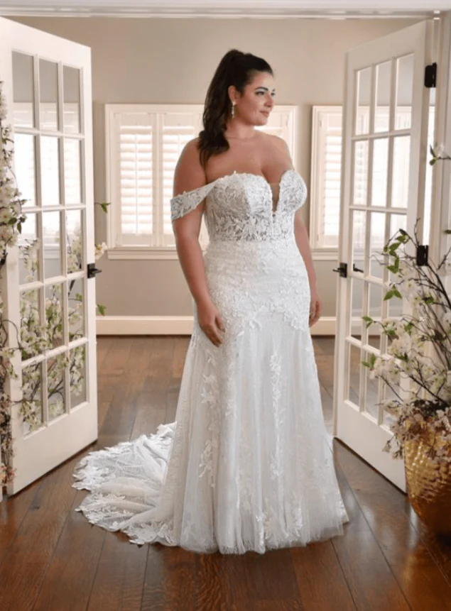 Essense of Australia D3253 - Size 24