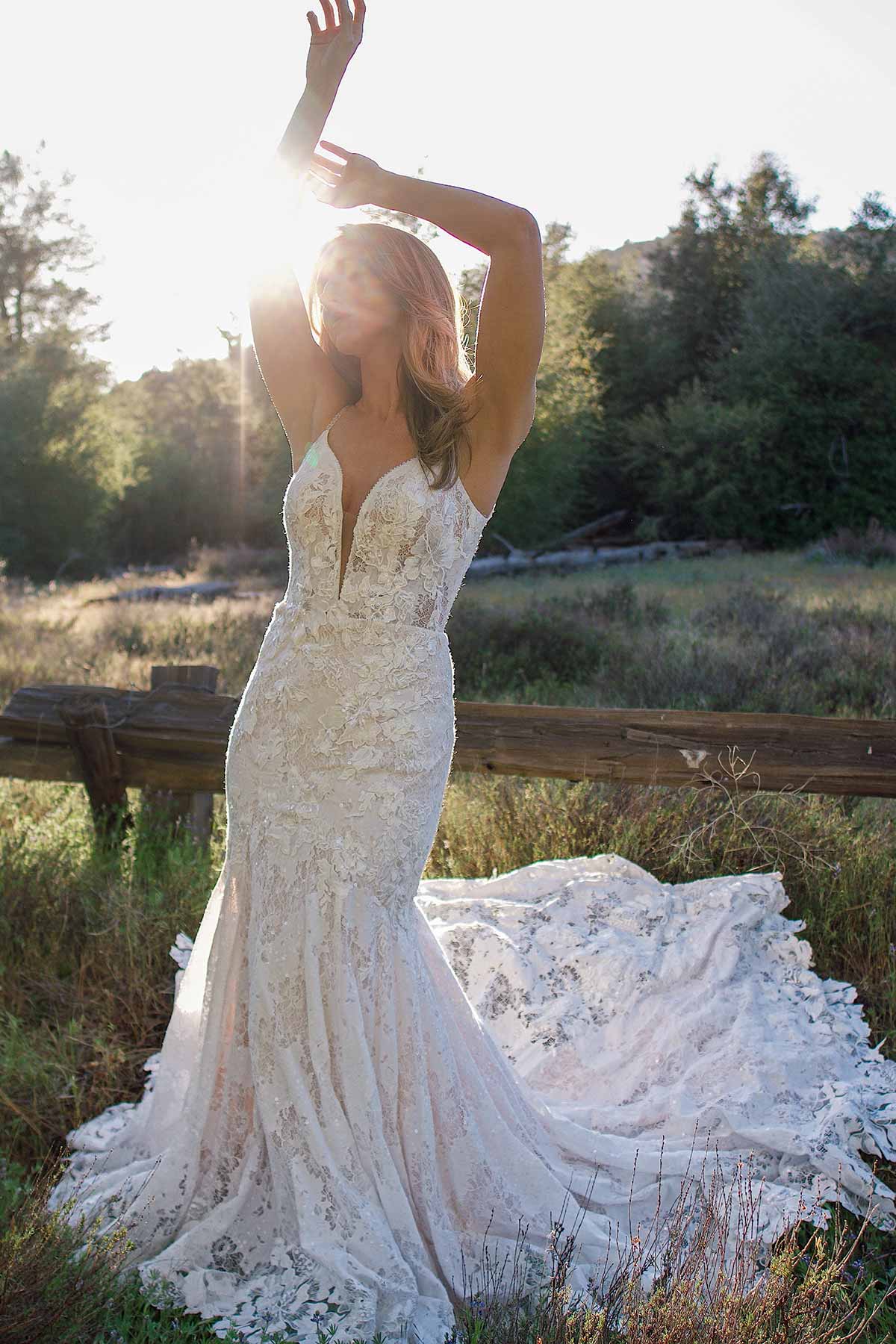 Essense of Australia D3273 - Size 14 - Image 3