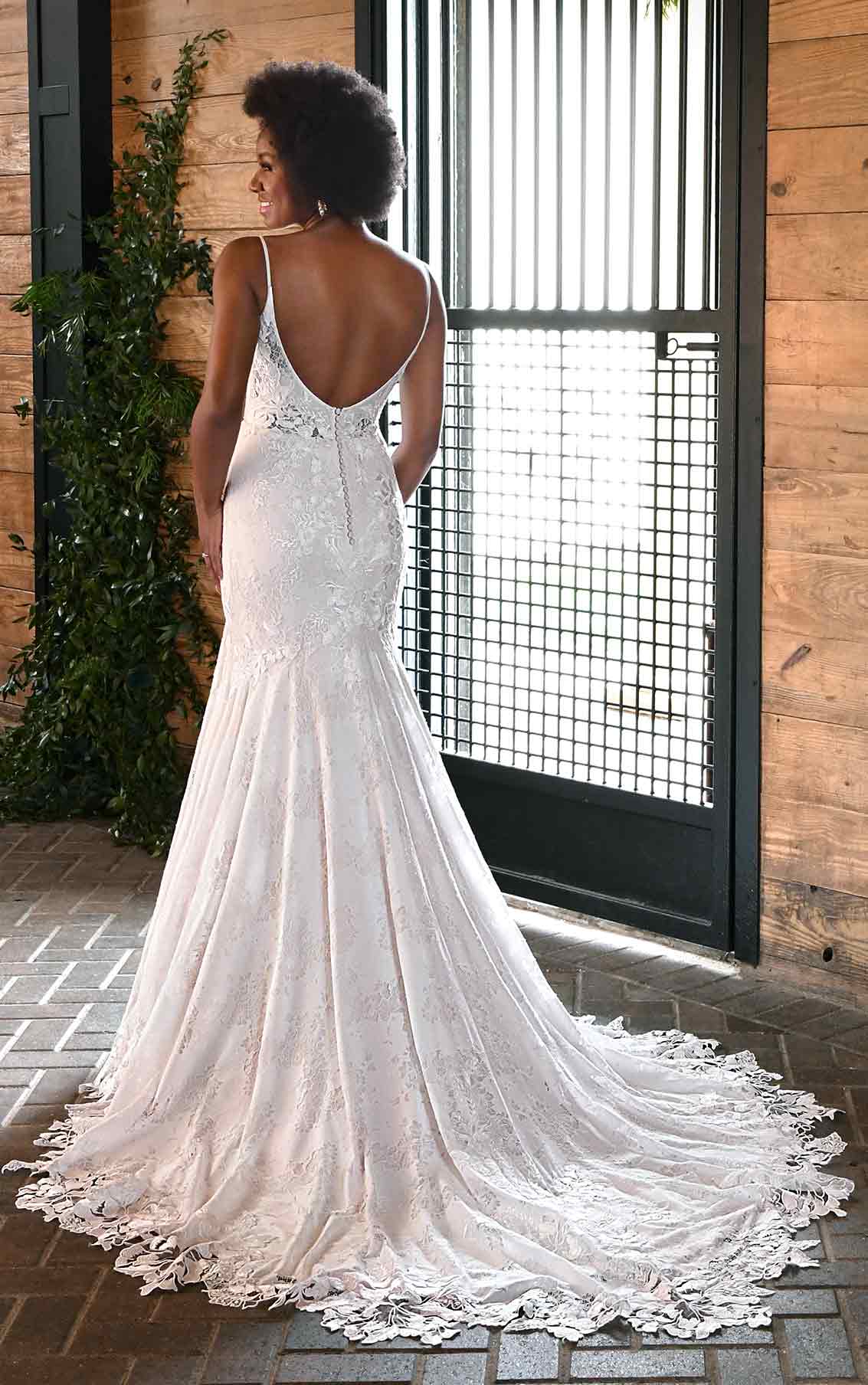 Essense of Australia D3273 - Size 12 - Image 2