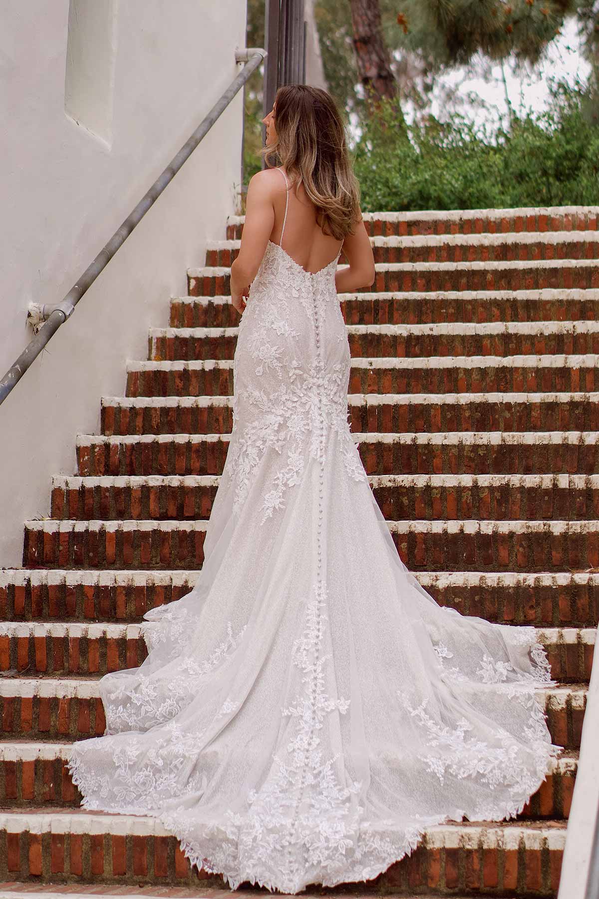 Essense of Australia D3372 - Size 12 - Image 4