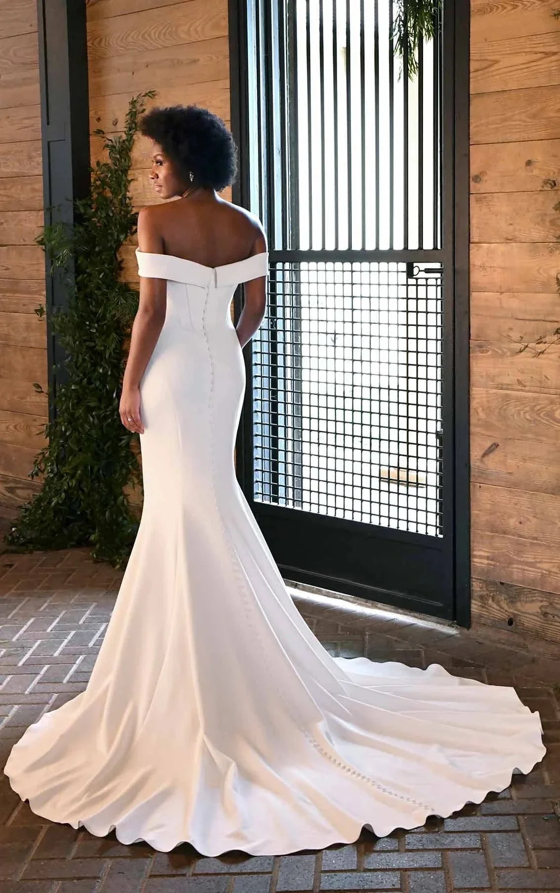 Essense of Australia D3399 - Size 12 - Image 2