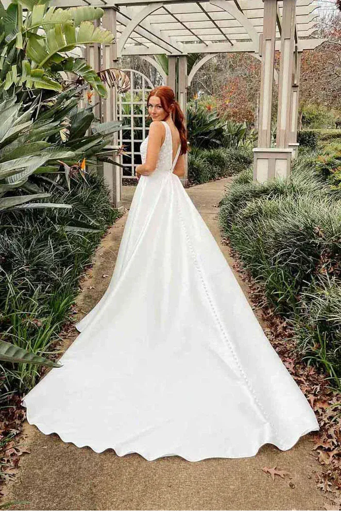 Essense of Australia D3640 - Size 10 - Image 2