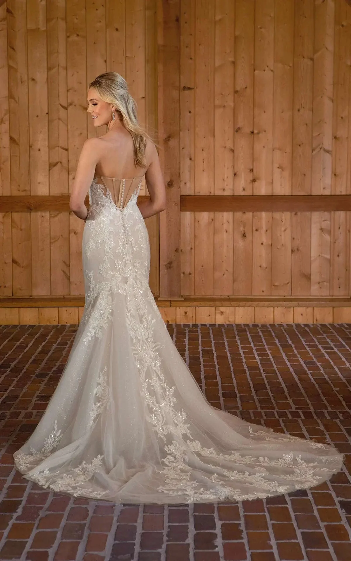 Essense of Australia D3647 - Size 14 - Image 4