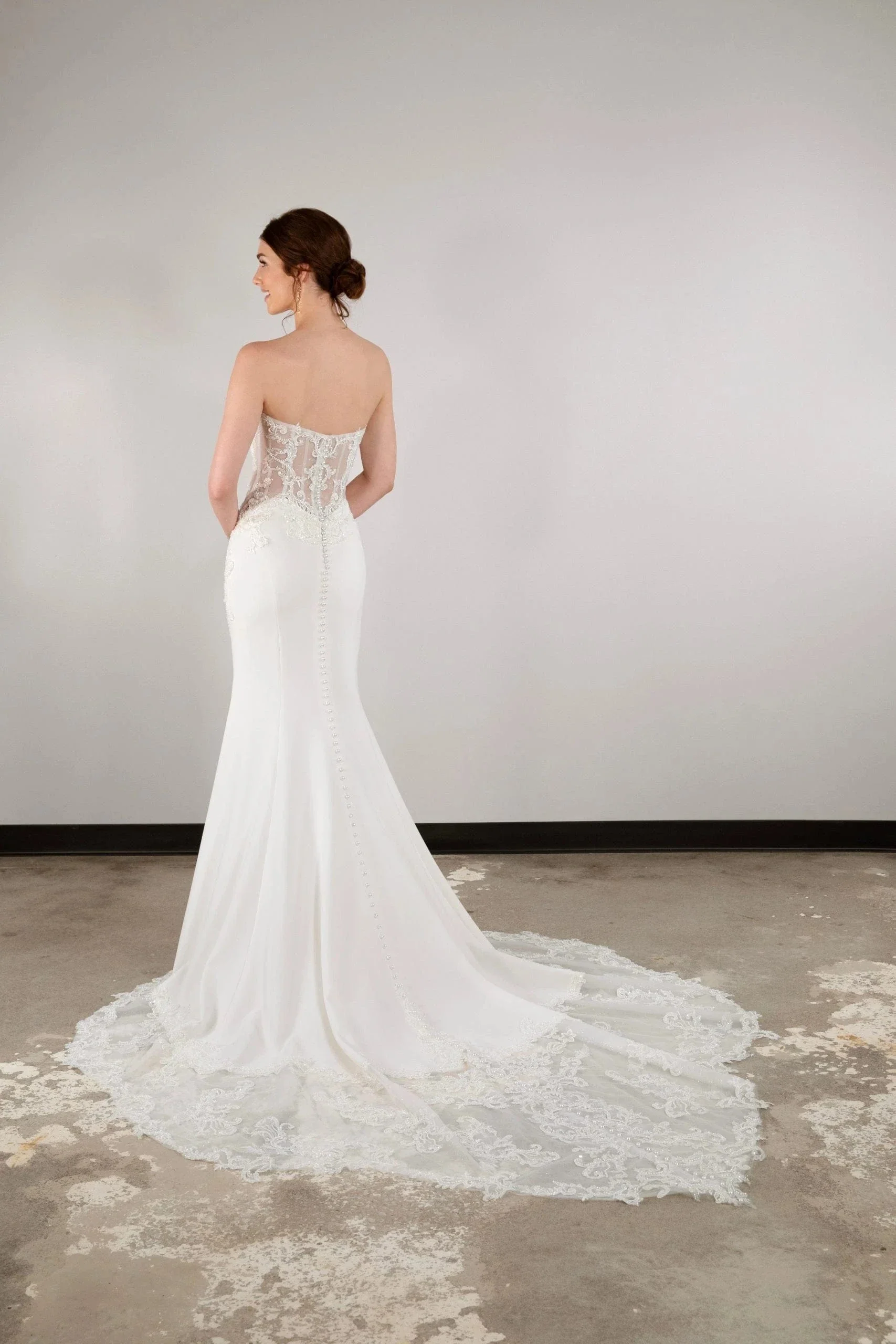 Essense of Australia D3853 - Size 10 - Image 2